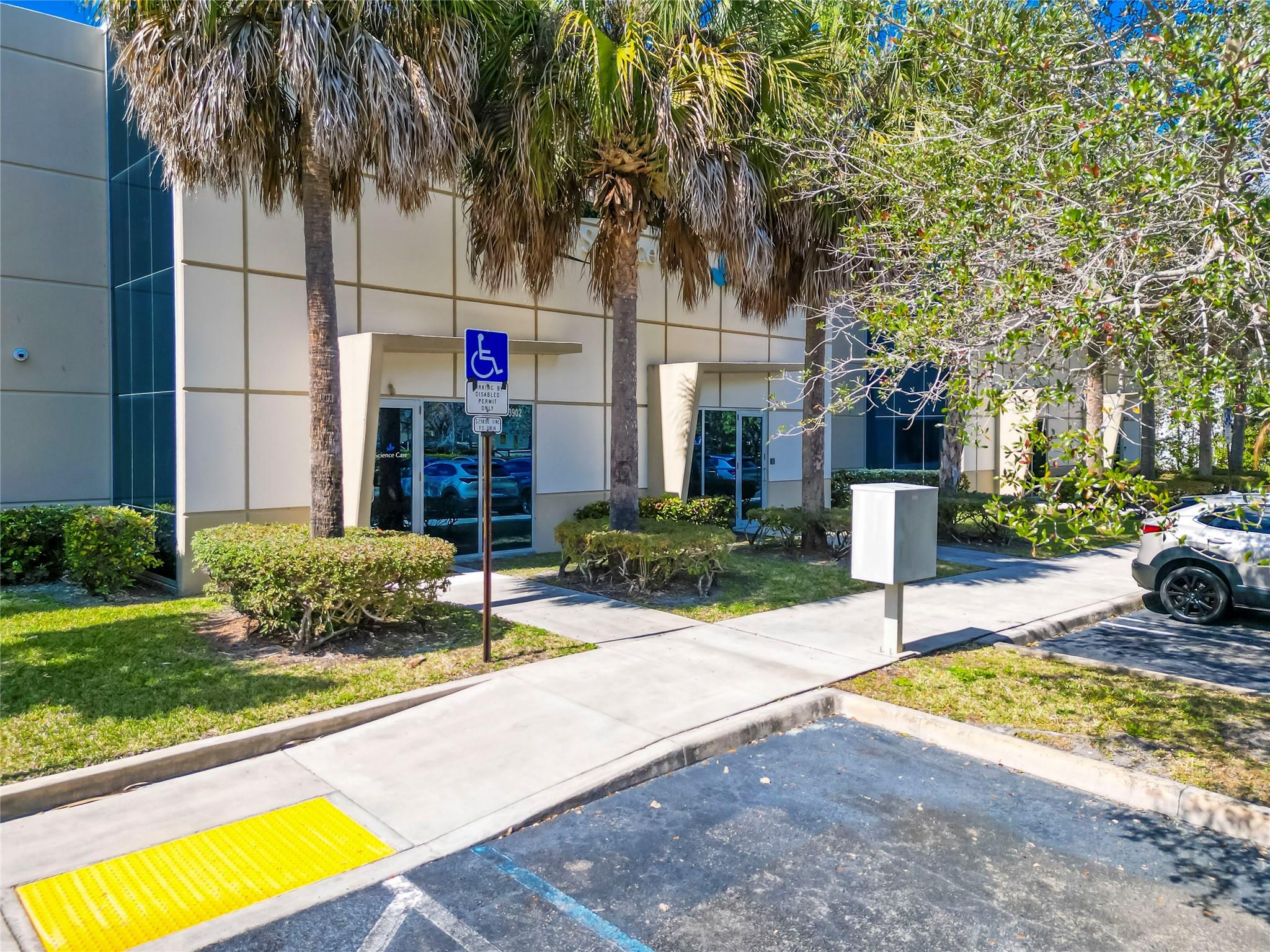 3902-3904 NW 126 Avenue 3902-3904, Coral Springs, FL 33065