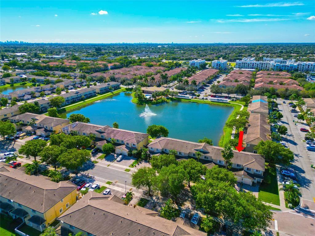 Photo for 5925 Manchester Way, Tamarac, FL 33321 - listing #FX-10535509 5925 Manchester Way, Tamarac, FL 33321