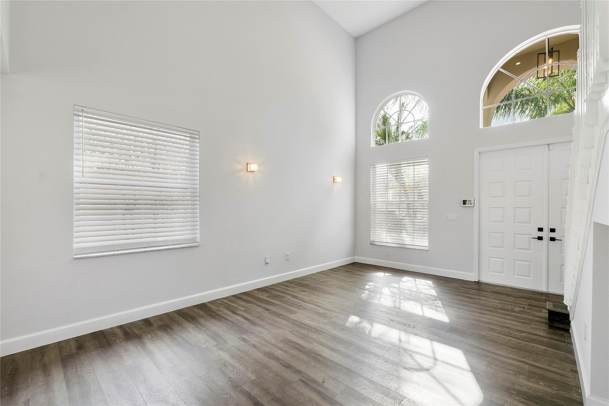 11571 NW 4th Mnr, Coral Springs, FL 33071