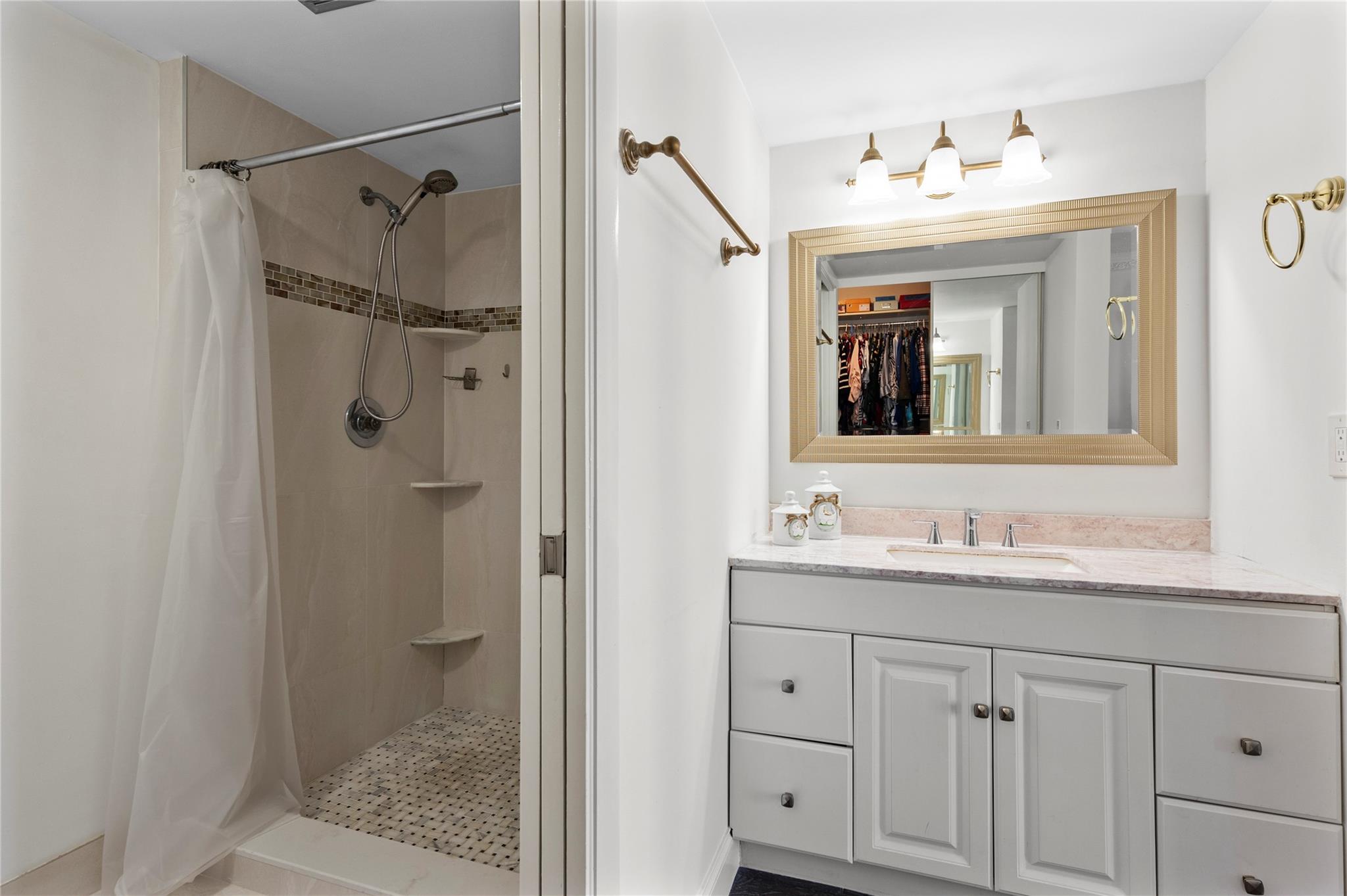 Photo for 6217 Balboa Circle, 304, Boca Raton, FL 33433 - Listing #FX-10503105 6217 Balboa Circle, 304, Boca Raton, FL 33433