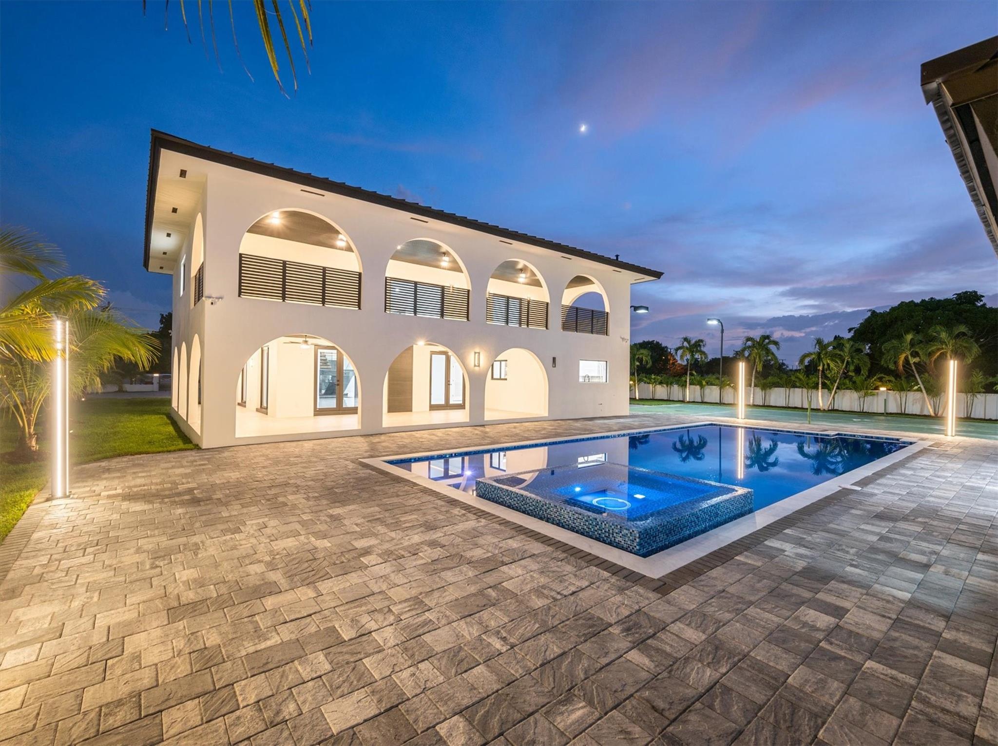 10201 SW 64th Street, Miami, FL 33173