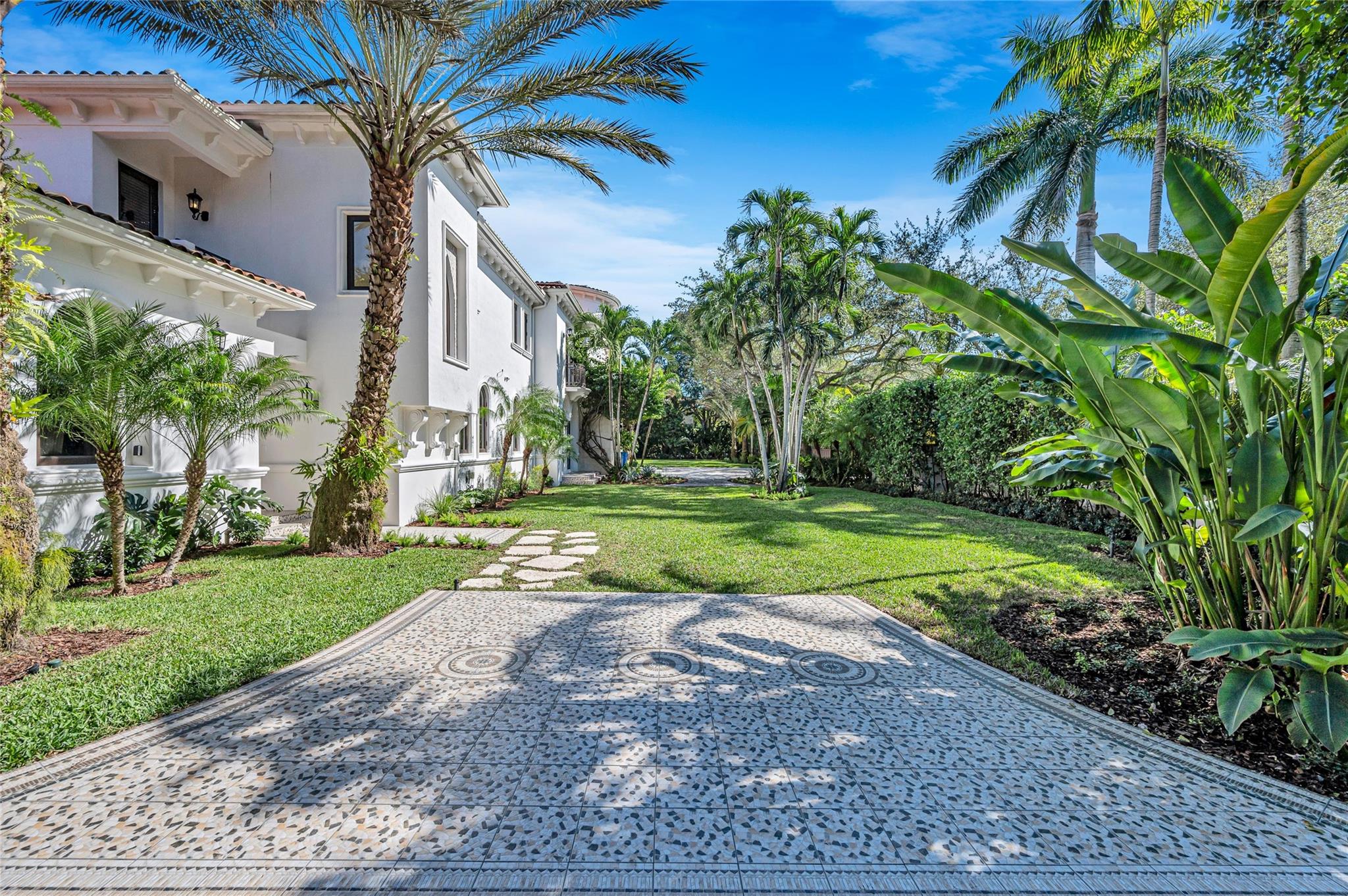 4955 SW 83rd Street, Miami, FL 33143