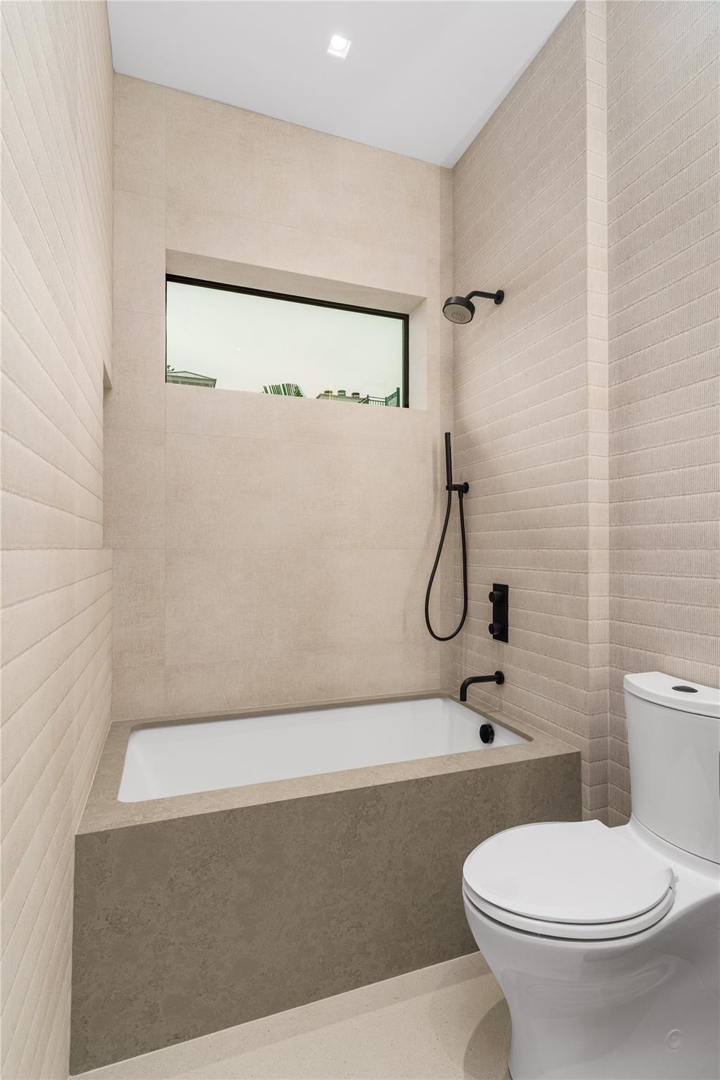 6107 N Ocean Boulevard, Ocean Ridge, FL 33435