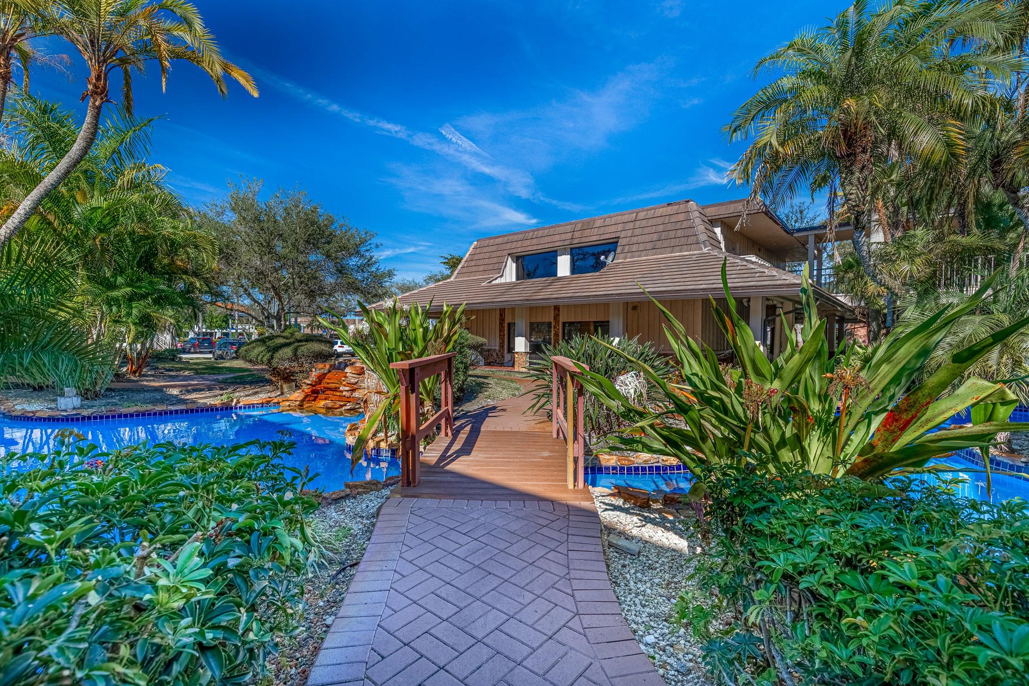 2929 N University Drive, Coral Springs, FL 33065