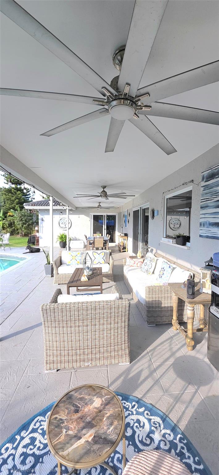 688 NW 100th Lane, Coral Springs, FL 33071