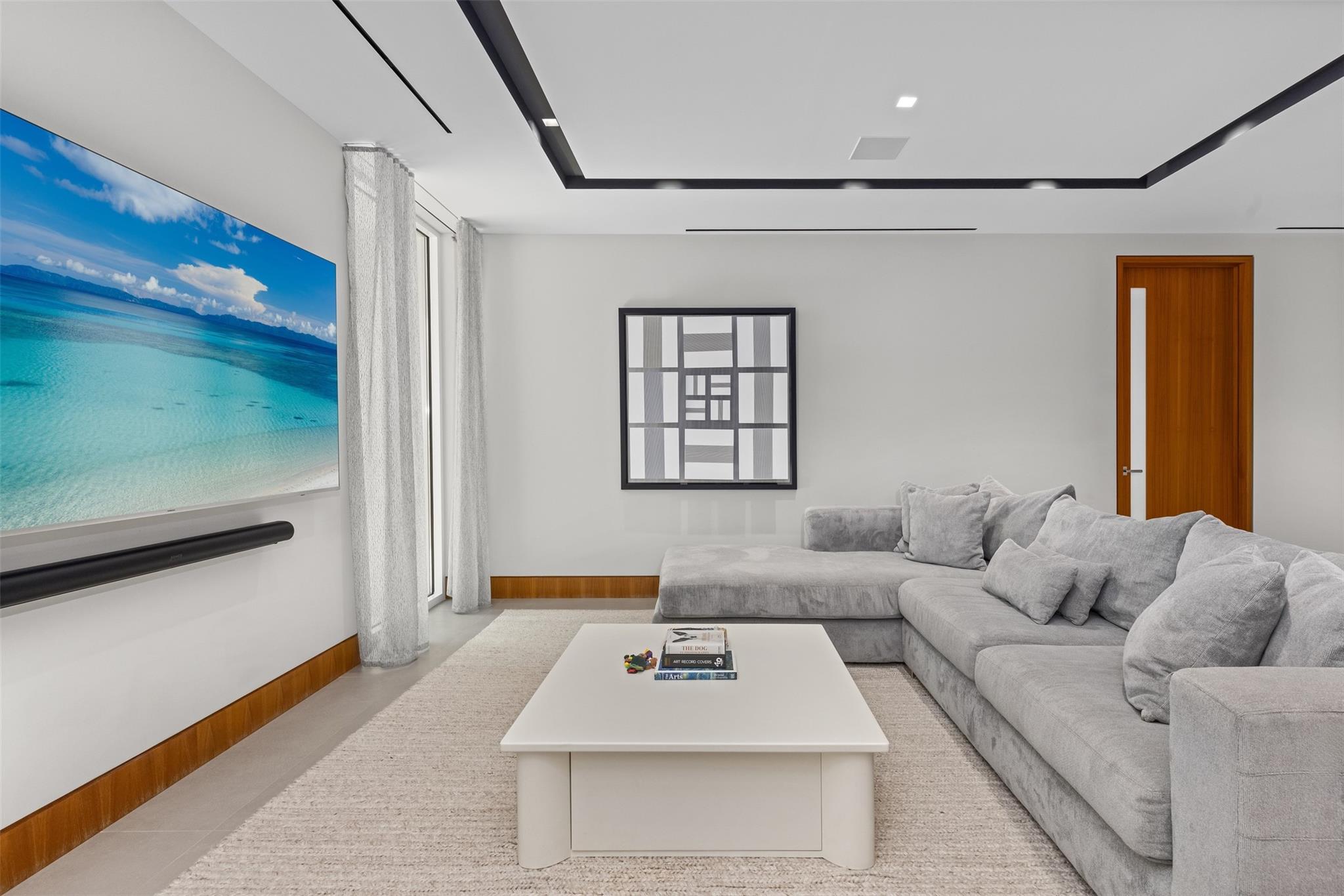 650 Royal Plaza Drive, Fort Lauderdale, FL 33301