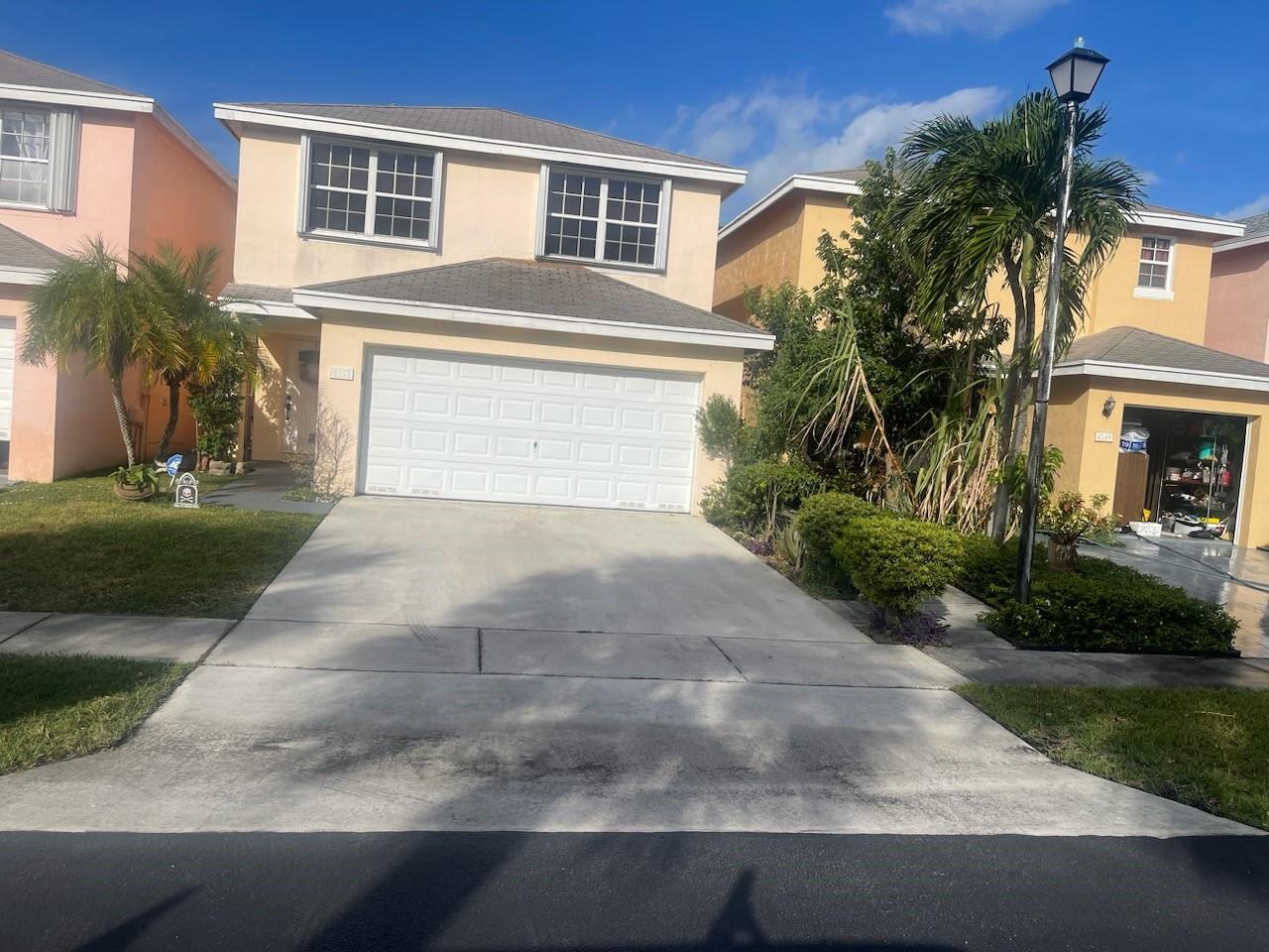 Photo for 4151 Eastridge Circle, Deerfield Beach, FL 33064 - listing #FX-10533467 4151 Eastridge Circle, Deerfield Beach, FL 33064