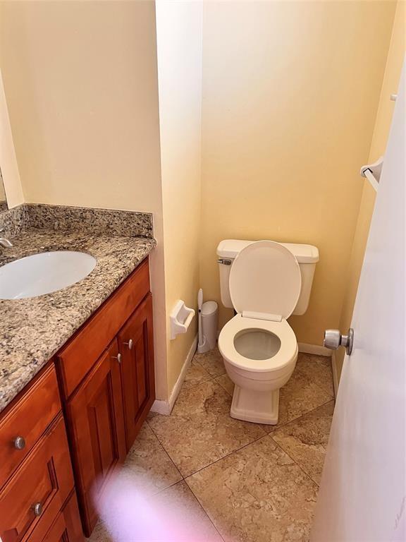 Photo for 1000 NE 191st Street, 25, Miami, FL 33179 - Listing #FX-10479626 1000 NE 191st Street, 25, Miami, FL 33179