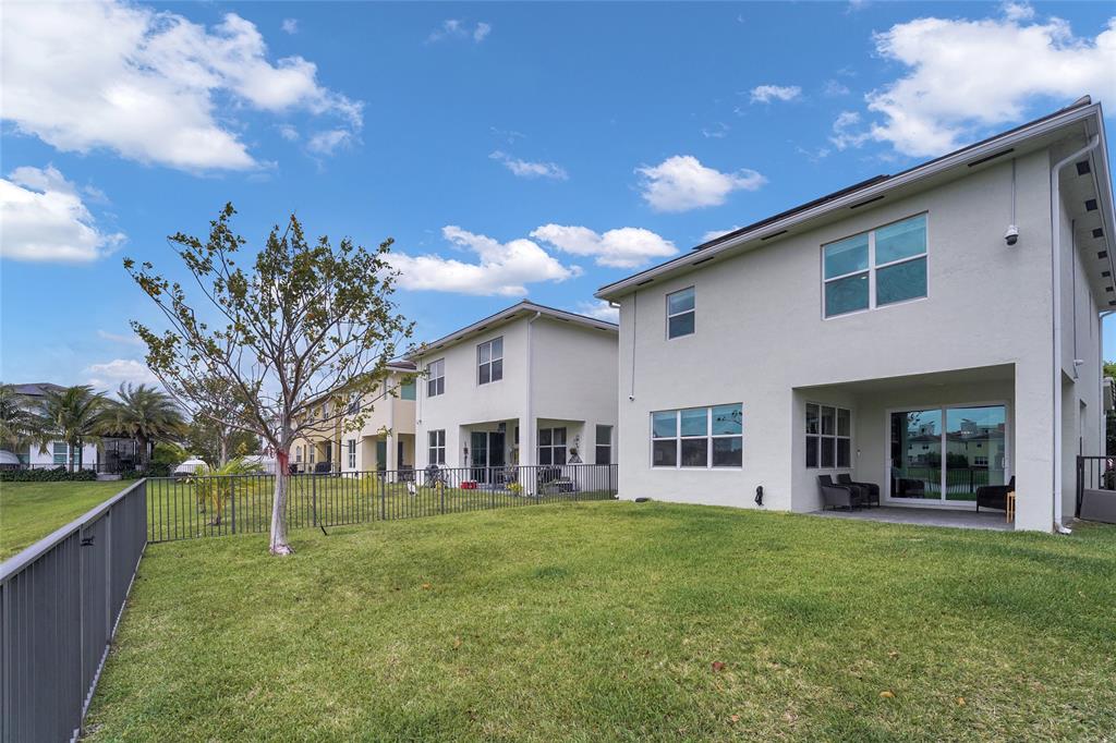 Photo for 1120 Verde Court, Pompano Beach, FL 33064 - Listing #FX-10431939 1120 Verde Court, Pompano Beach, FL 33064