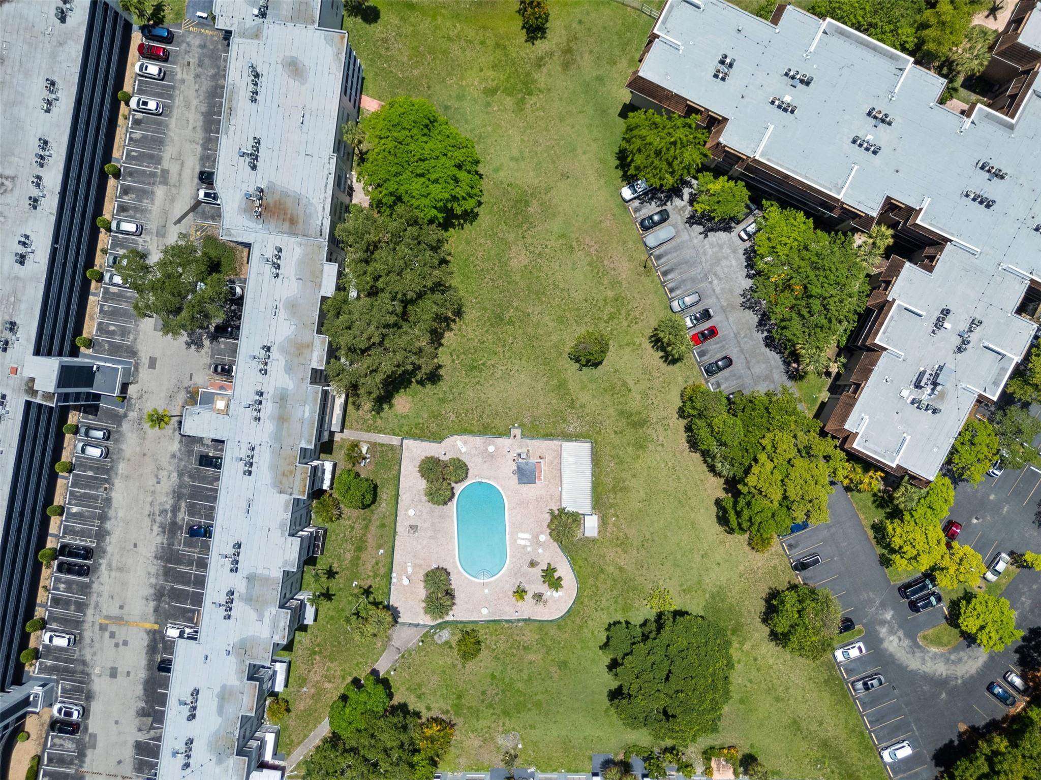 441 NE 195th Street 302, Miami, FL 33179