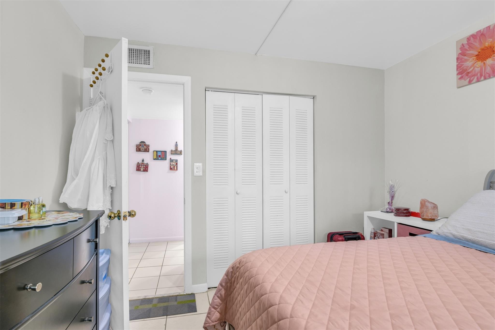 Photo for 935 NE 199th Street, 103-16, Miami, FL 33179 - Listing #FX-10489741 935 NE 199th Street, 103-16, Miami, FL 33179