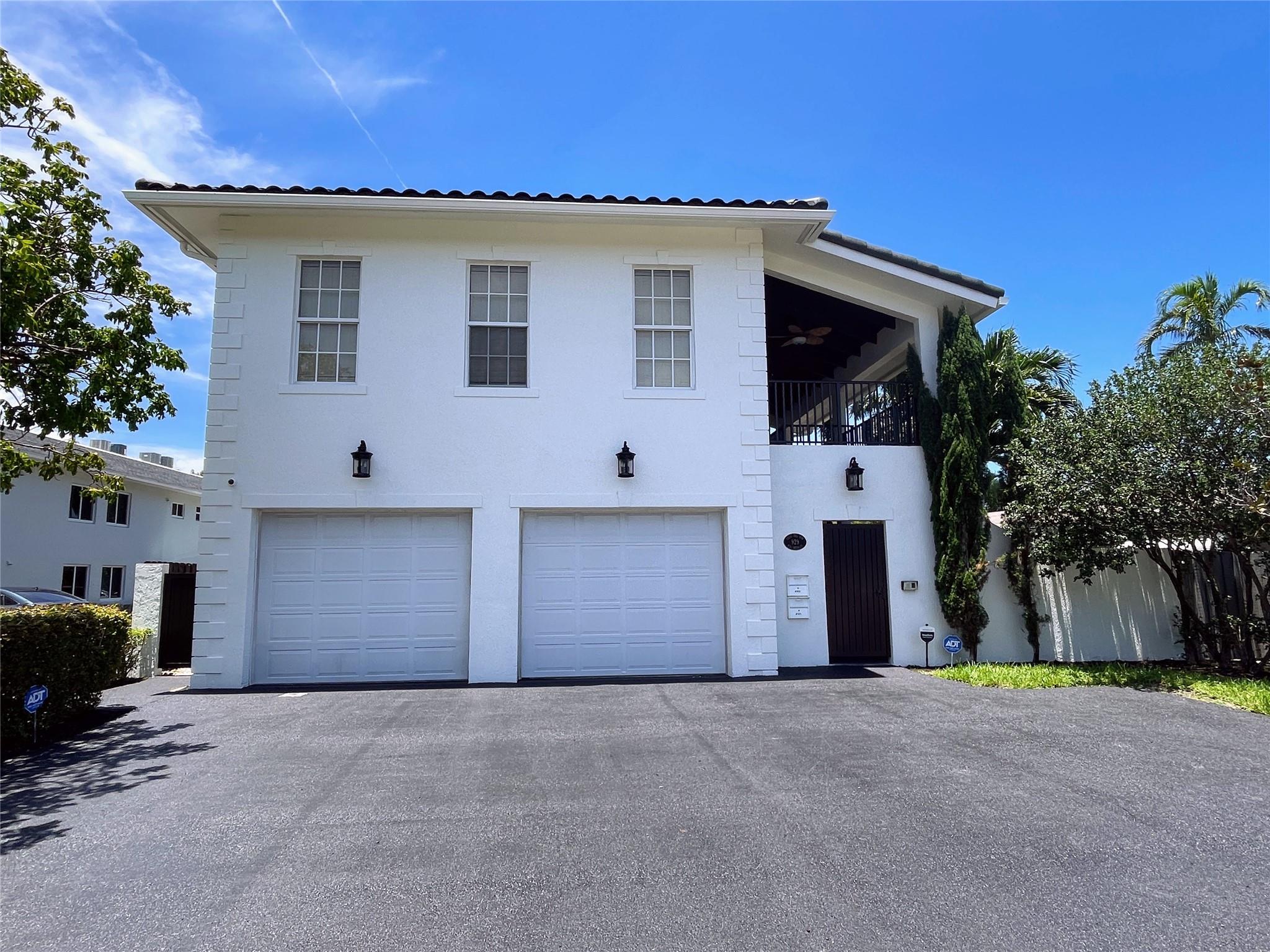 Photo for 929 NE 18th Court, #1-2, Fort Lauderdale, FL 33305 - listing #FX-10531405 929 NE 18th Court, #1-2, Fort Lauderdale, FL 33305