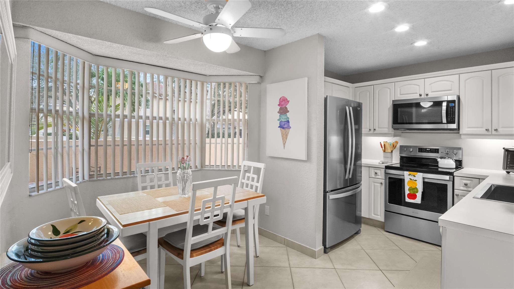 11431 Lakeview Drive 5-C, Coral Springs, FL 33071