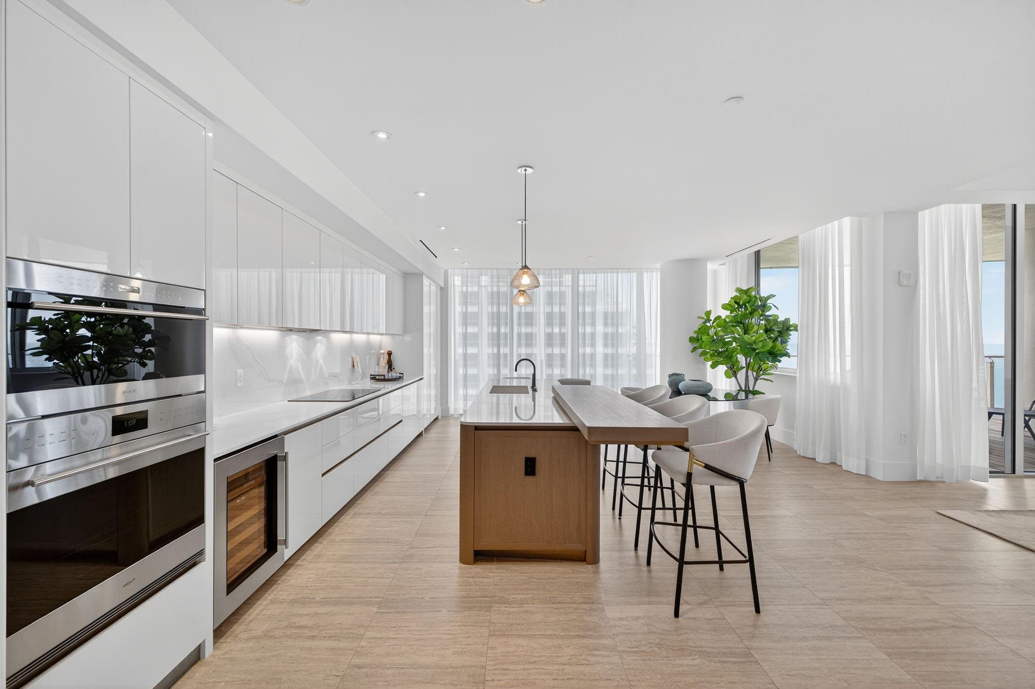 525 Fort Lauderdale Beach Boulevard 1902, Fort Lauderdale, FL 33304