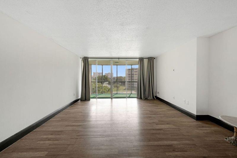 Photo for 1750 NE 191st Street, 519, Miami, FL 33179 - Listing #FX-10506230 1750 NE 191st Street, 519, Miami, FL 33179
