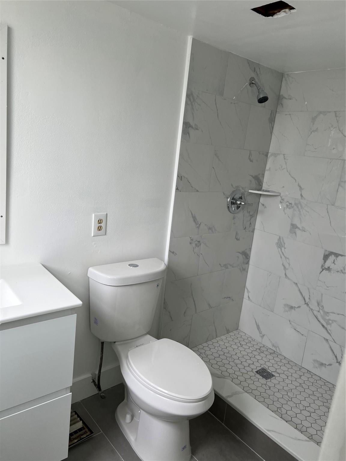 Photo for 2850 Somerset Drive, 107L, Lauderdale Lakes, FL 33311 - Listing #FX-10477804 2850 Somerset Drive, 107L, Lauderdale Lakes, FL 33311