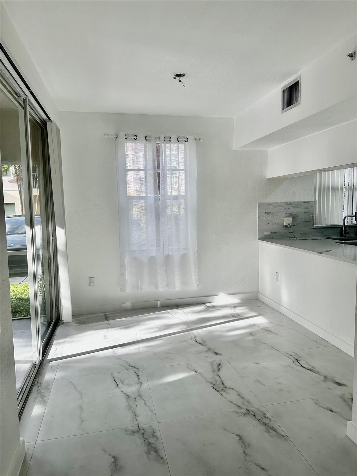 6500 W Sample Road 6500, Coral Springs, FL 33067