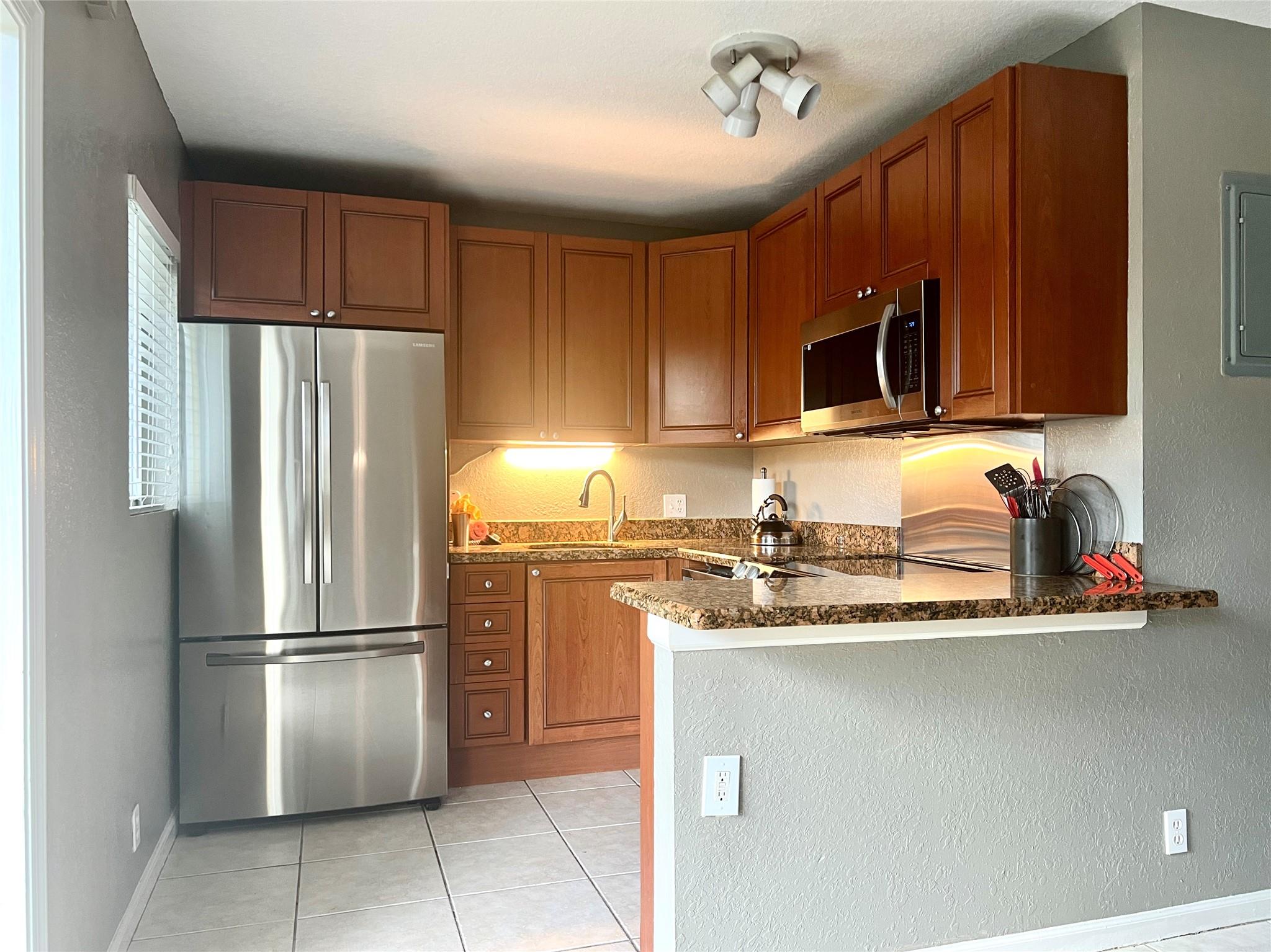 Photo for 2655 NE 8th Avenue, 104, Wilton Manors, FL 33334 - listing #FX-10533178 2655 NE 8th Avenue, 104, Wilton Manors, FL 33334