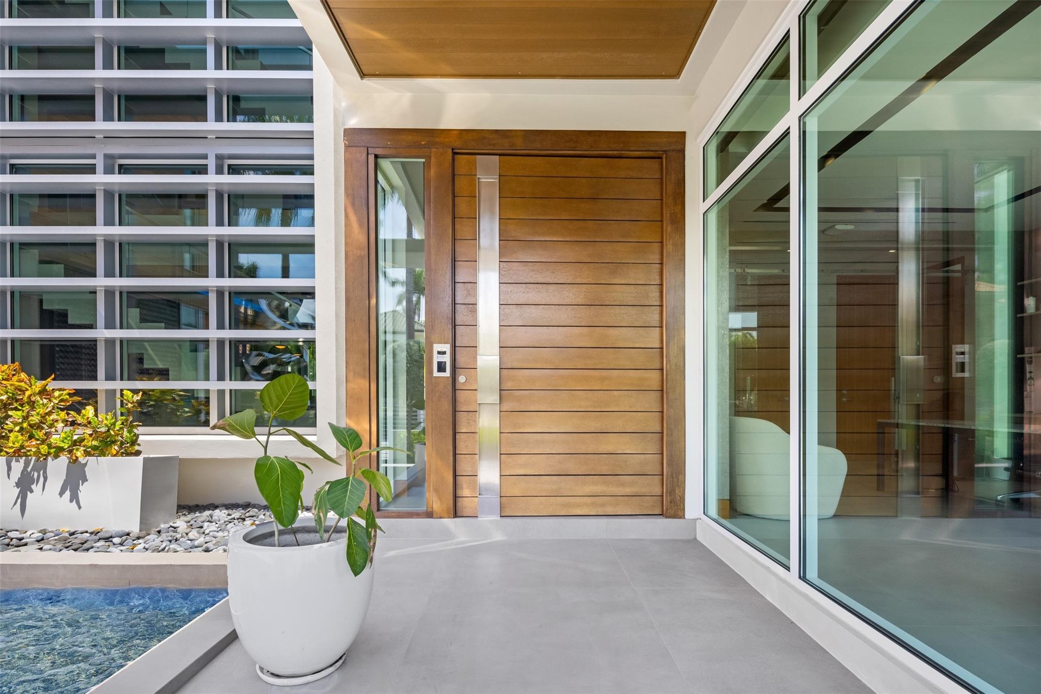 650 Royal Plaza Drive, Fort Lauderdale, FL 33301