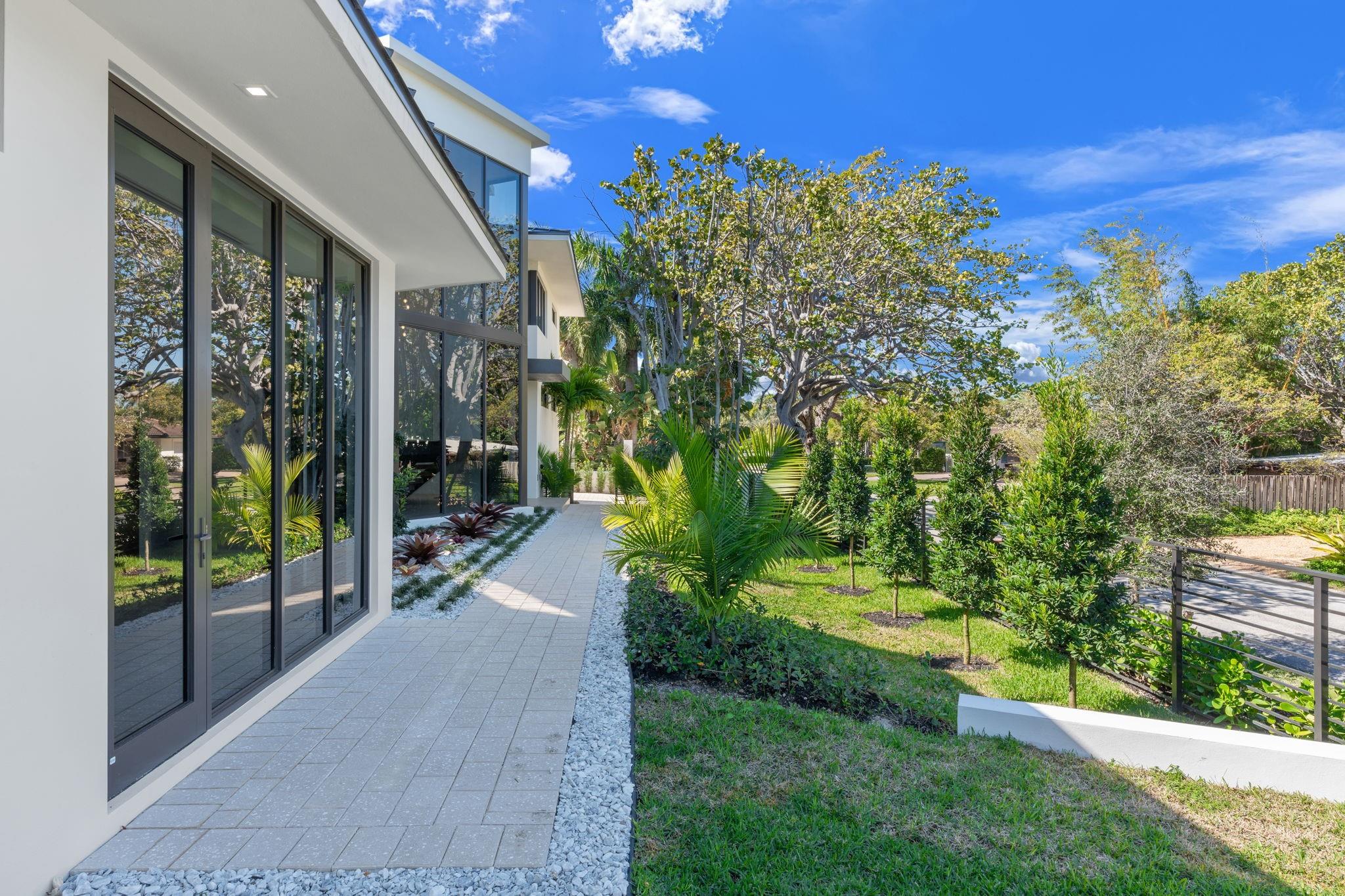 2035 Intracoastal Drive, Fort Lauderdale, FL 33305