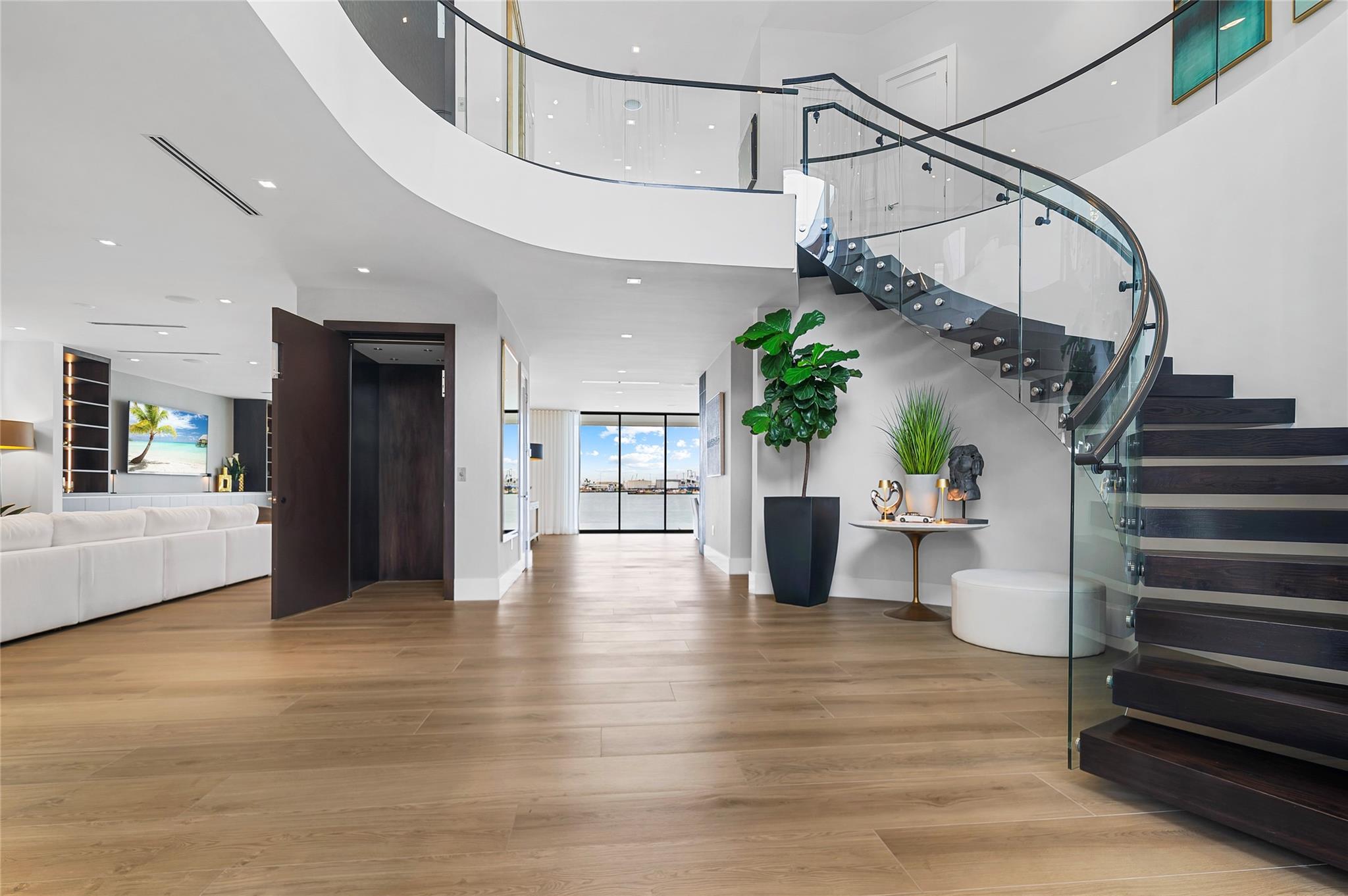 1957 Harbourview Drive, Fort Lauderdale, FL 33316