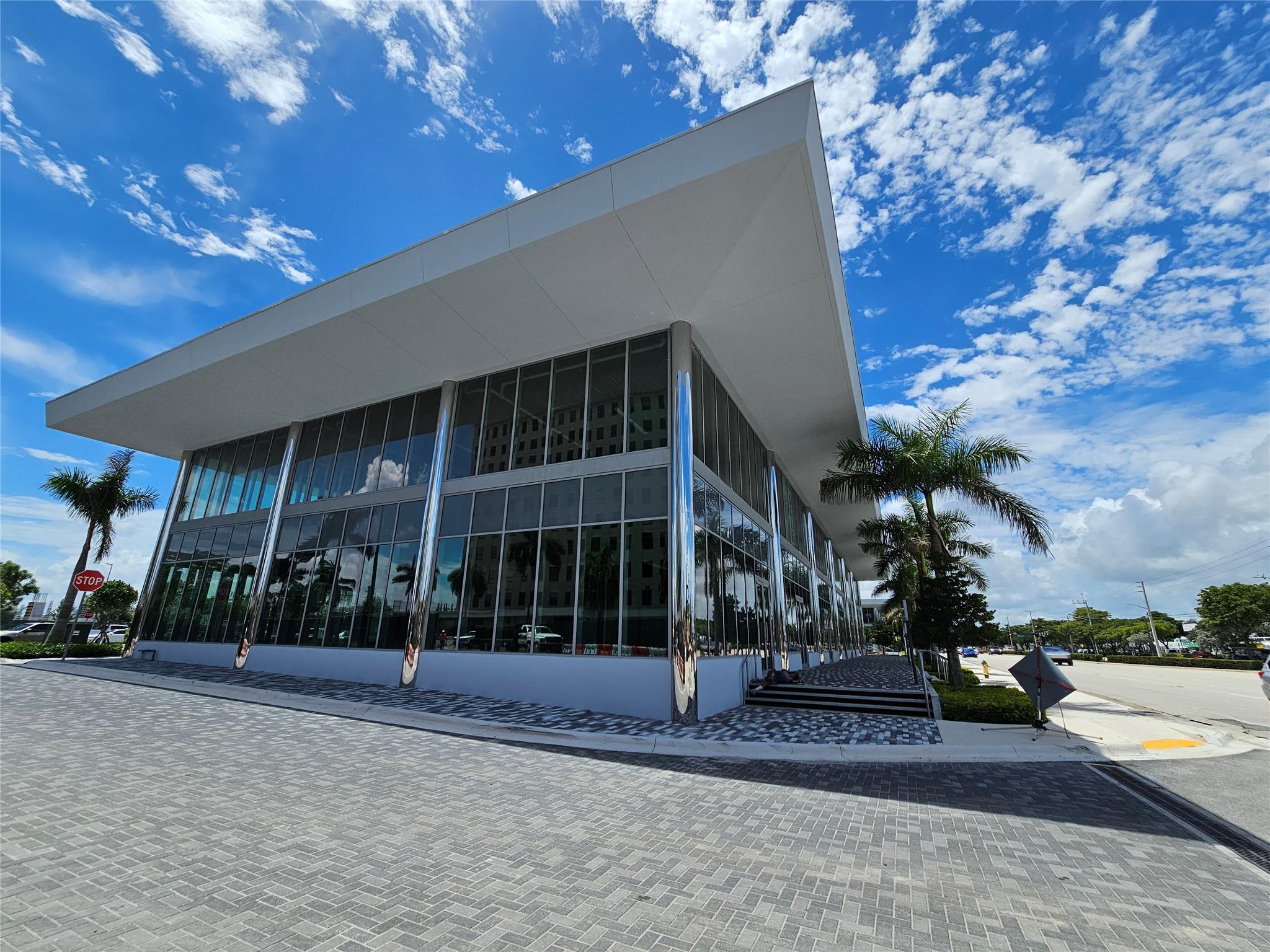 Photo for 1006 E Hallandale Beach Boulevard, 205, Hallandale Beach, FL 33009 - Listing #FX-10509815 1006 E Hallandale Beach Boulevard, 205, Hallandale Beach, FL 33009