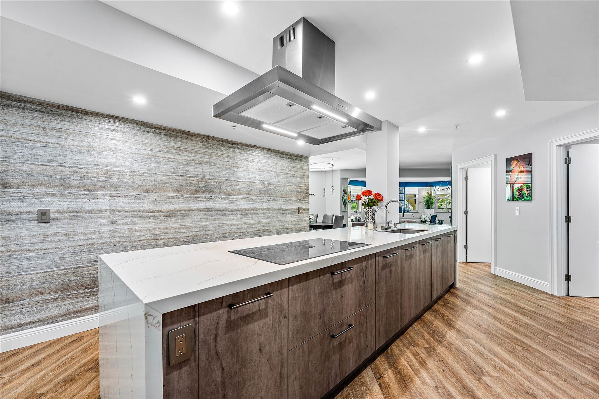 Photo for 99 SE Mizner Boulevard, 231, Boca Raton, FL 33432 - listing #FX-10533528 99 SE Mizner Boulevard, 231, Boca Raton, FL 33432