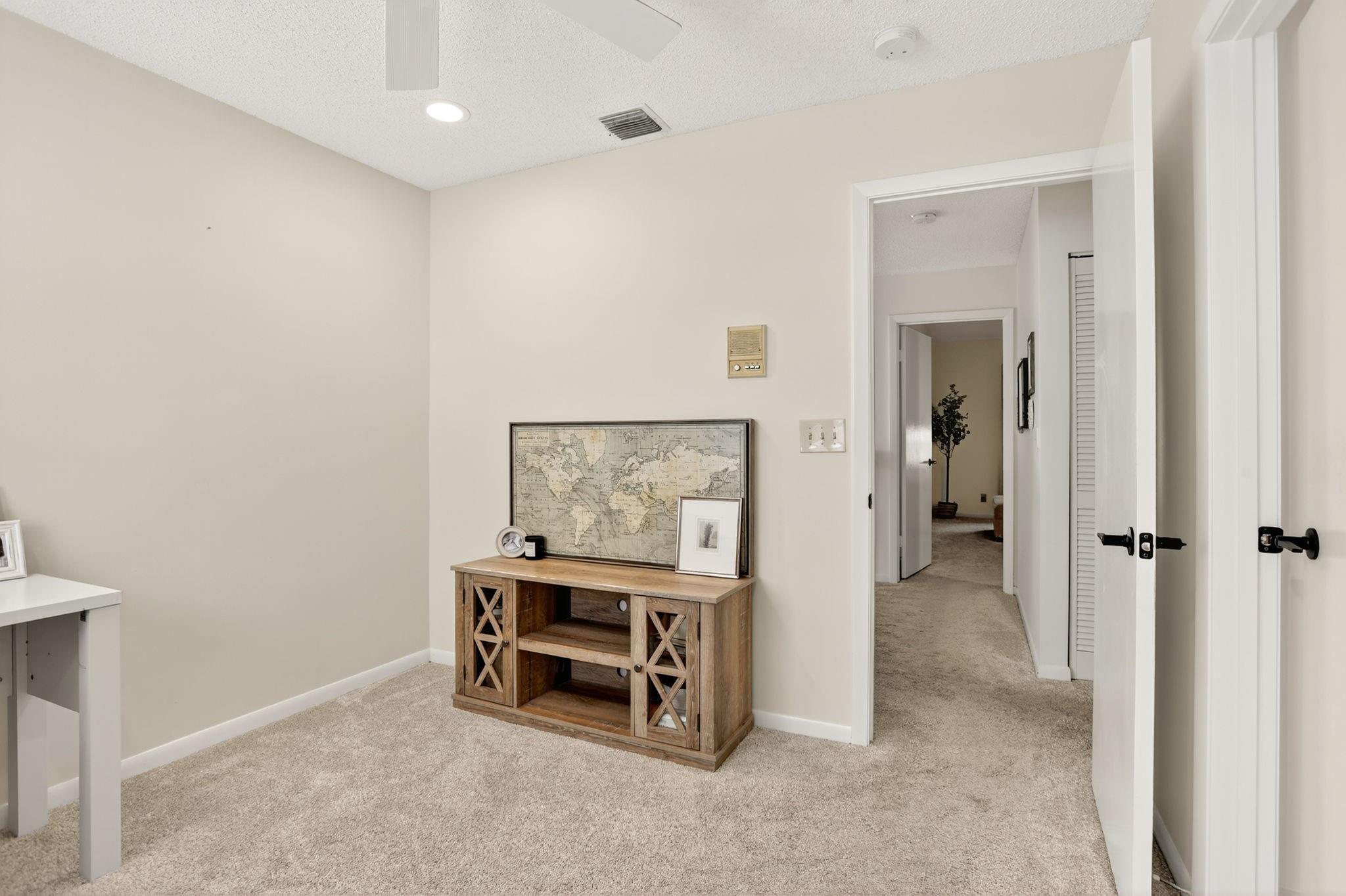 11461 Lakeview Drive 8, Coral Springs, FL 33071