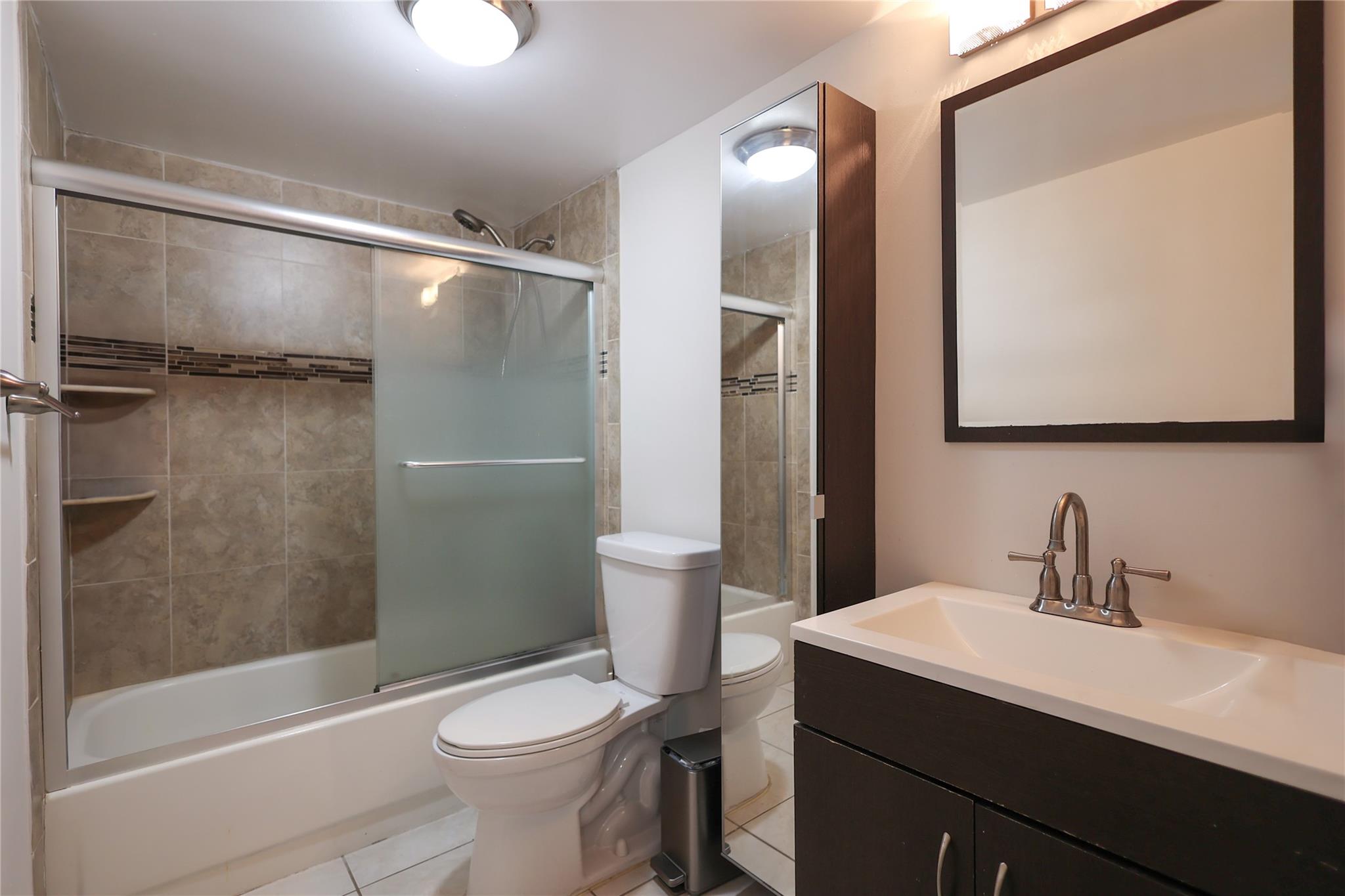 8725 Shadow Wood Boulevard 312, Coral Springs, FL 33071