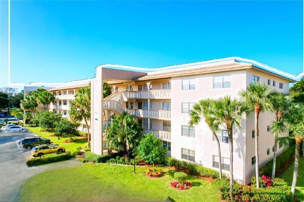 Photo for 2403 Antigua, M1, Coconut Creek, FL 33066 - listing #FX-10533392 2403 Antigua, M1, Coconut Creek, FL 33066