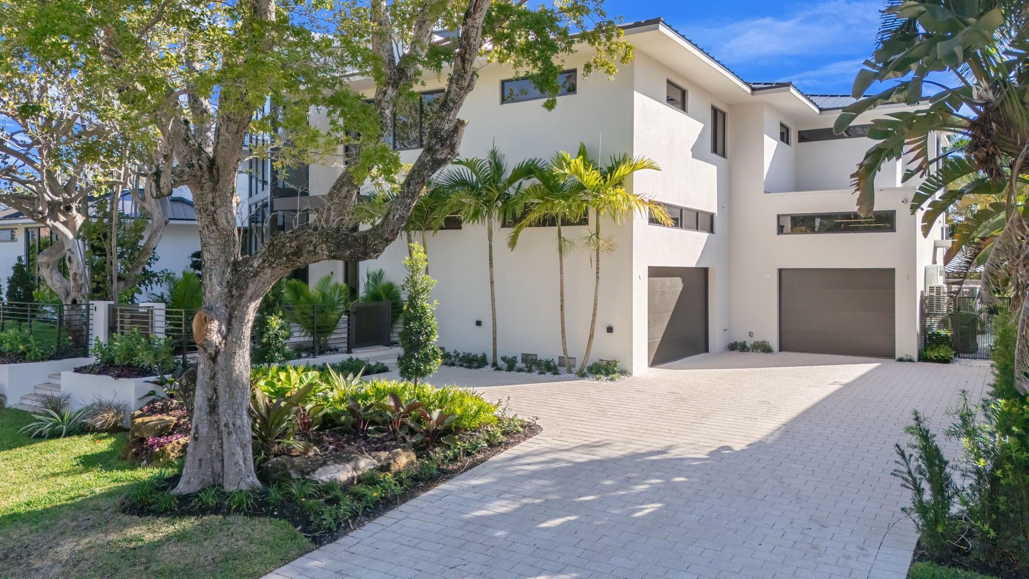 2035 Intracoastal Drive, Fort Lauderdale, FL 33305
