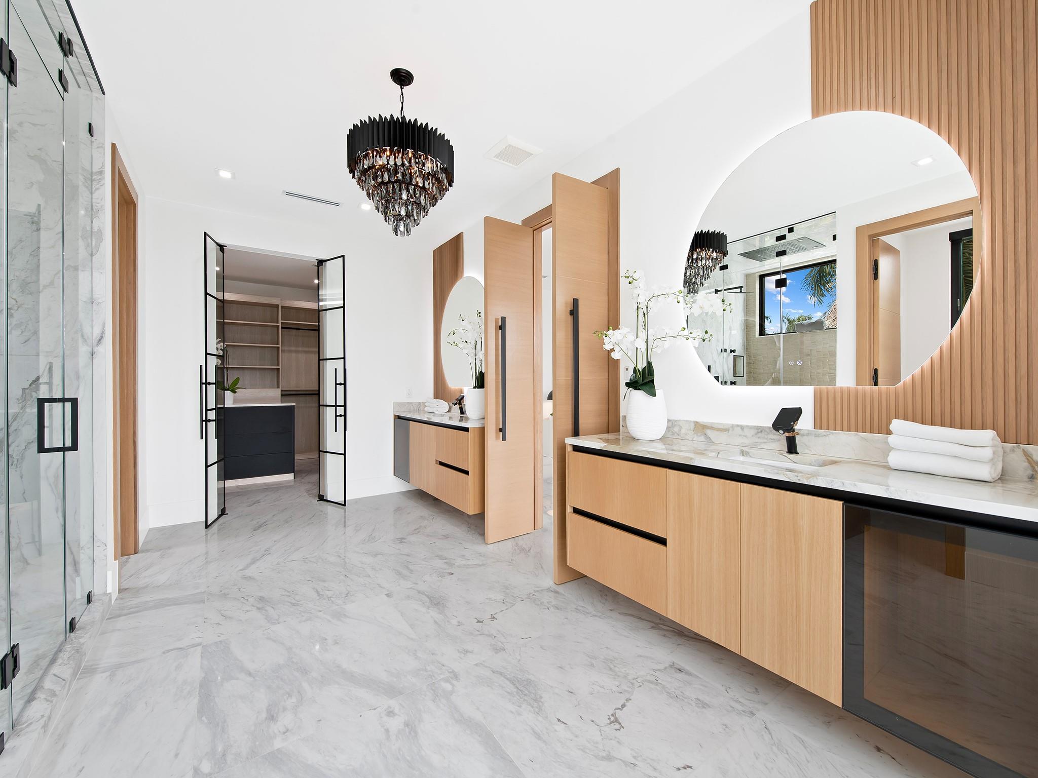 111 Fiesta Way, Fort Lauderdale, FL 33301