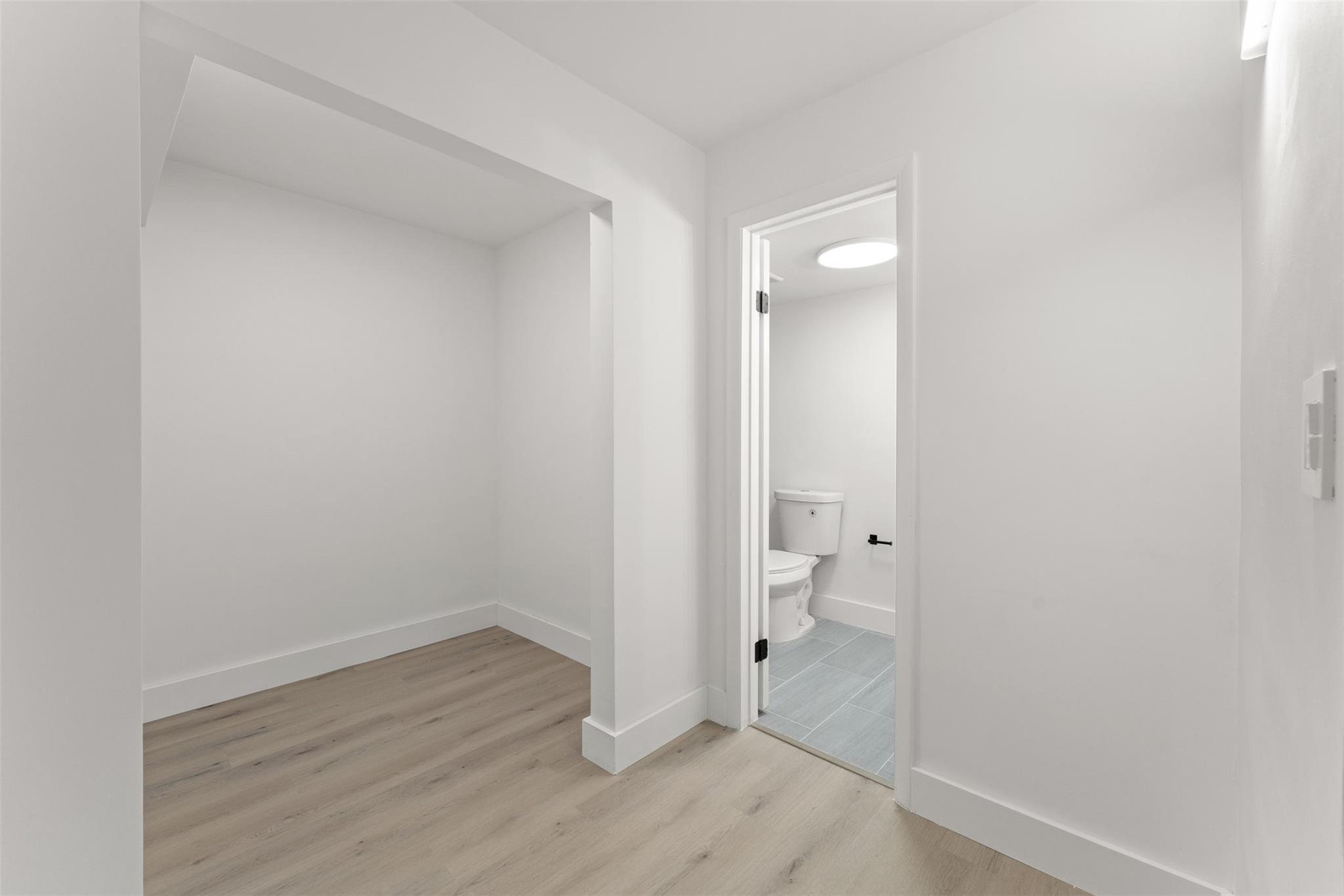 441 NE 195th Street 302, Miami, FL 33179