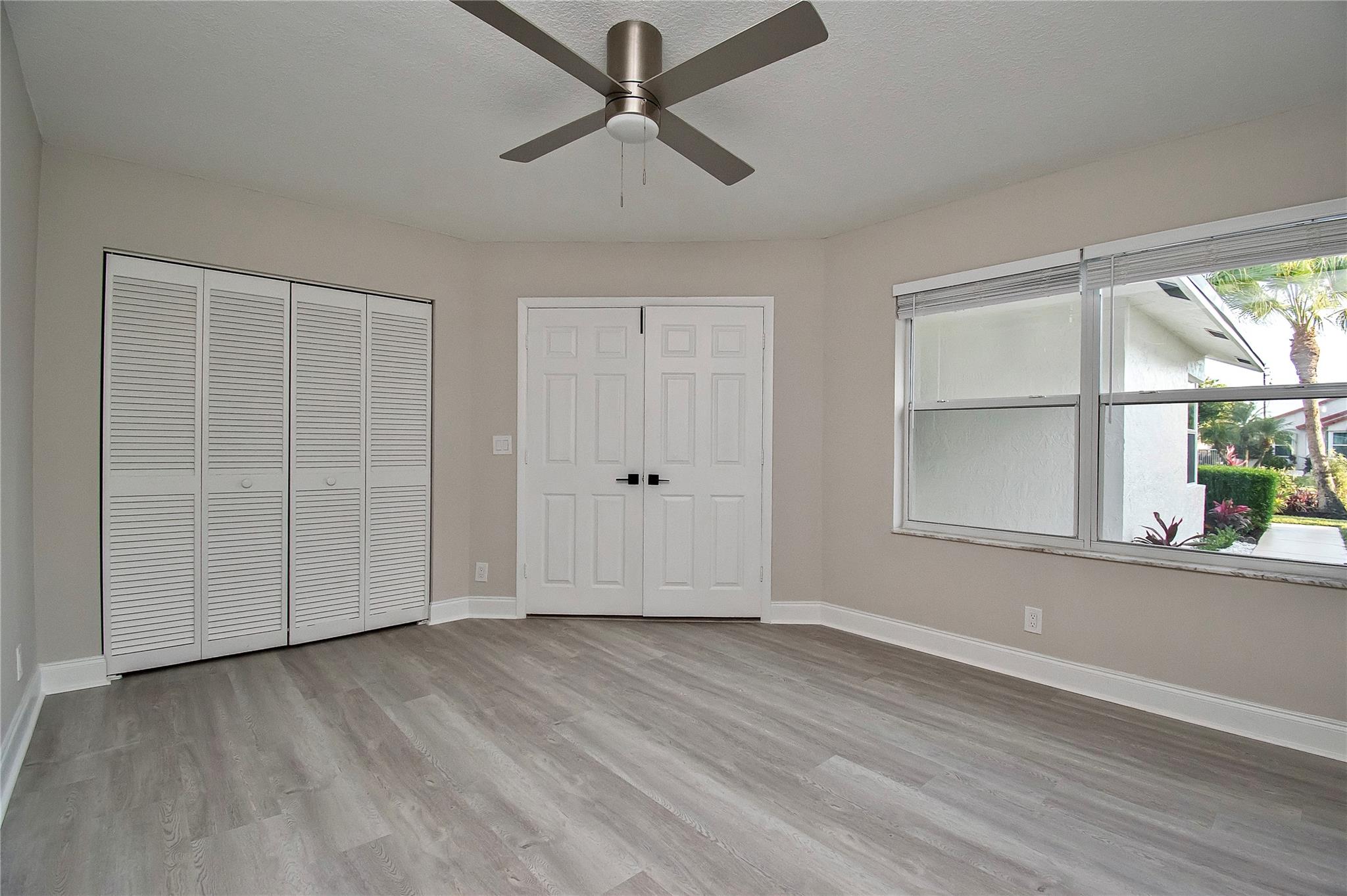 9107 Chatsworth Cascades Circle, Boca Raton, FL 33434