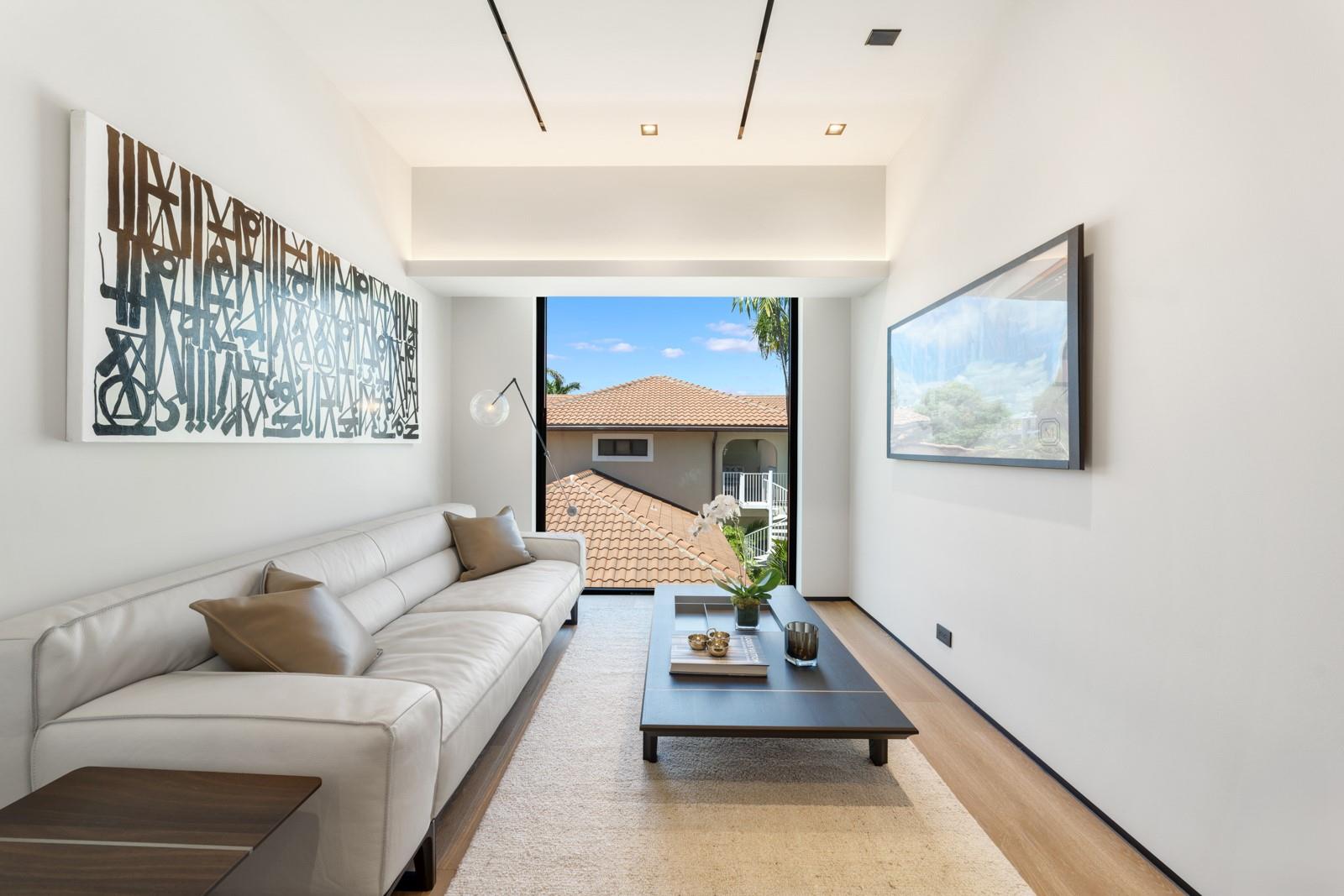 1721 SE 11th Street, Fort Lauderdale, FL 33316