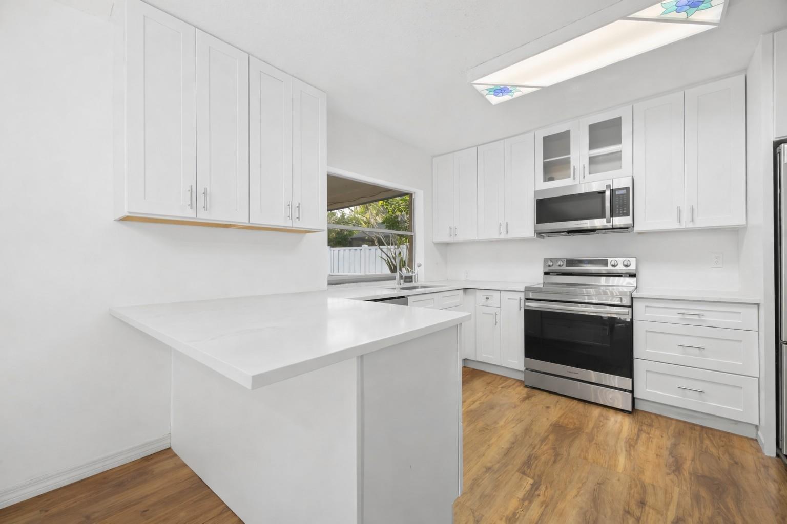 1060 NW 82nd Avenue, Coral Springs, FL 33071