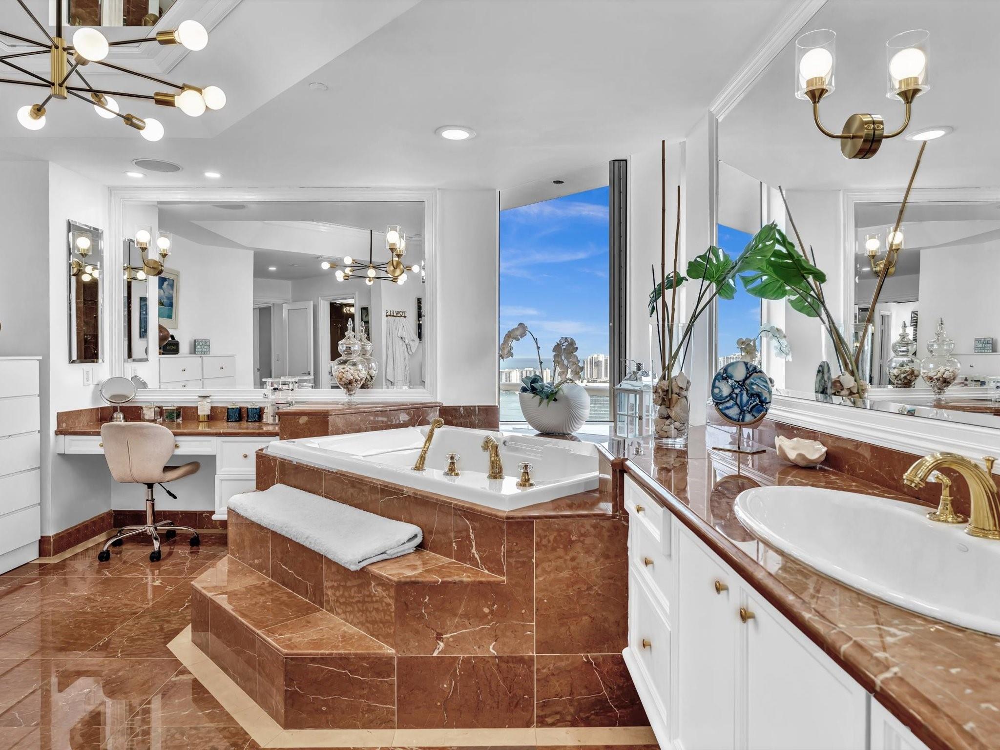 Photo for 7000 Island Boulevard, PH-06, Aventura, FL 33160 - Listing #FX-10485517 7000 Island Boulevard, PH-06, Aventura, FL 33160