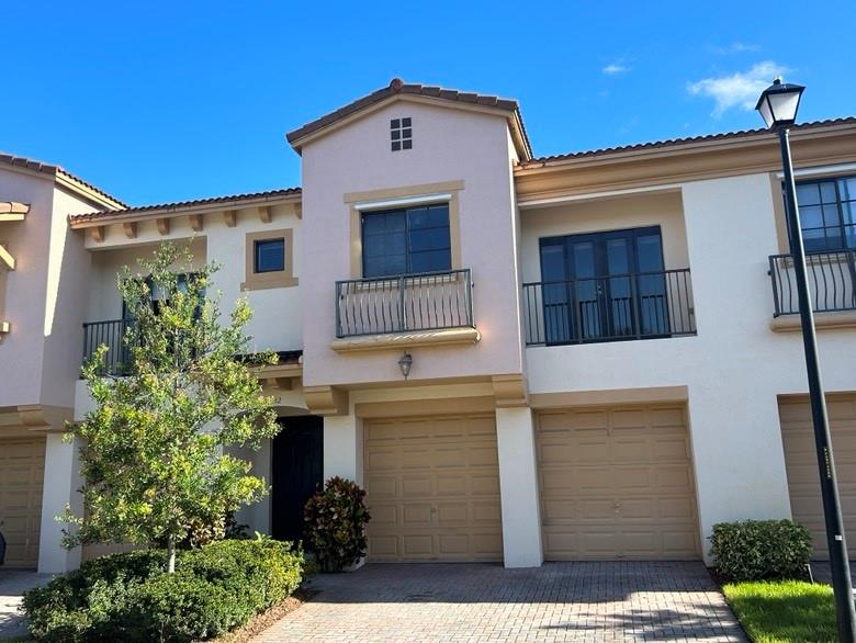 Photo for 6132 Grand Cypress Circle, Pompano Beach, FL 33073 - listing #FX-10533788 6132 Grand Cypress Circle, Pompano Beach, FL 33073