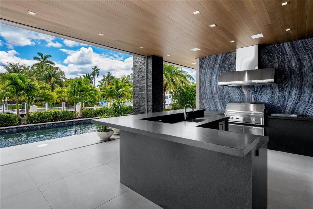 650 Royal Plaza Drive, Fort Lauderdale, FL 33301