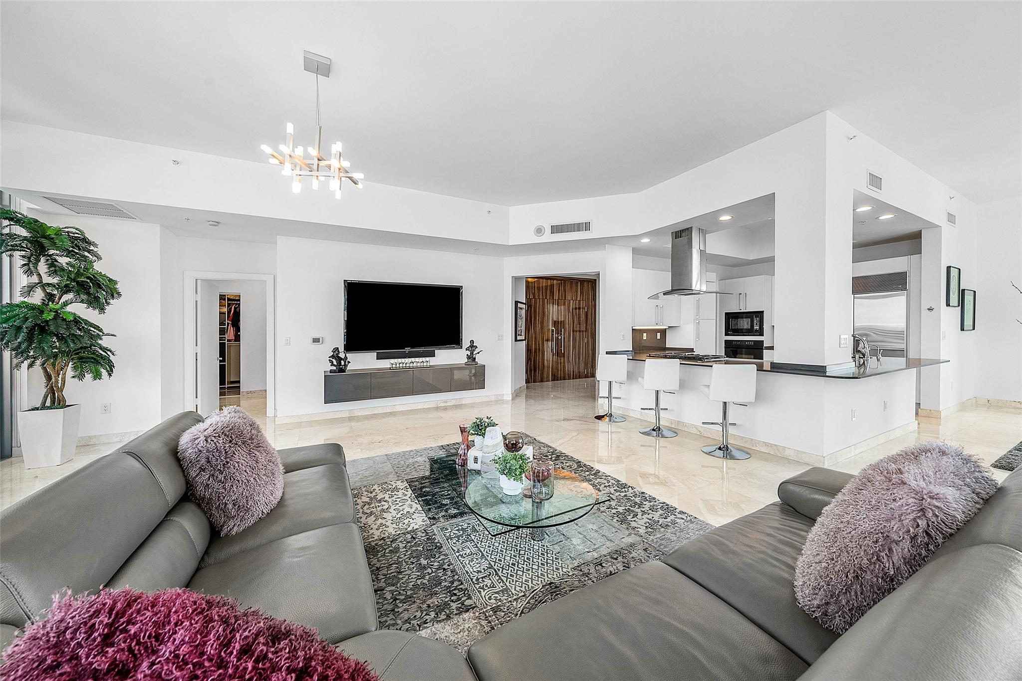Photo for 3535 S Ocean Drive, 2605, Hollywood, FL 33019 - Listing #FX-10526434 3535 S Ocean Drive, 2605, Hollywood, FL 33019