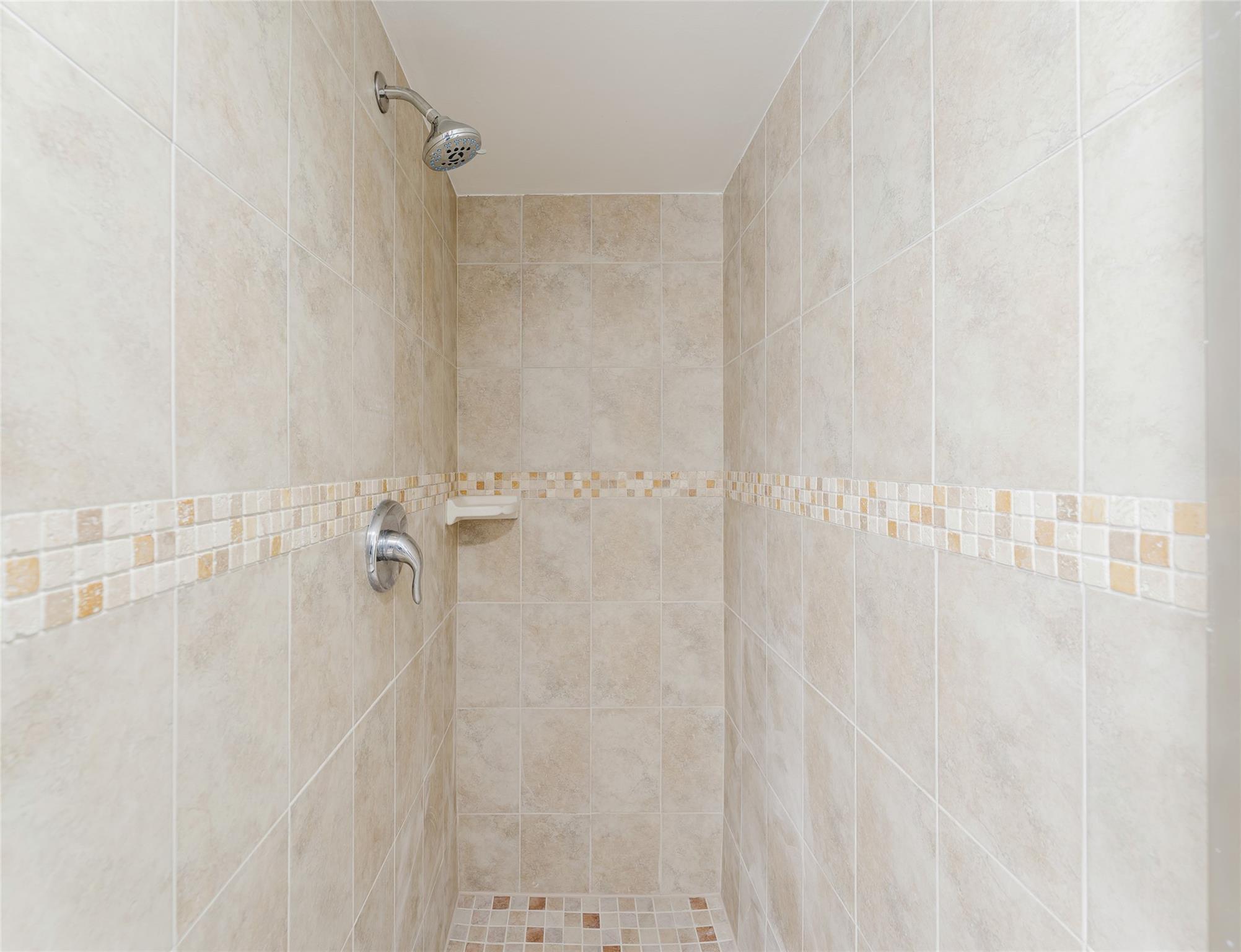 Photo for 9440 SW 8th Street, 207, Boca Raton, FL 33428 - Listing #FX-10517135 9440 SW 8th Street, 207, Boca Raton, FL 33428