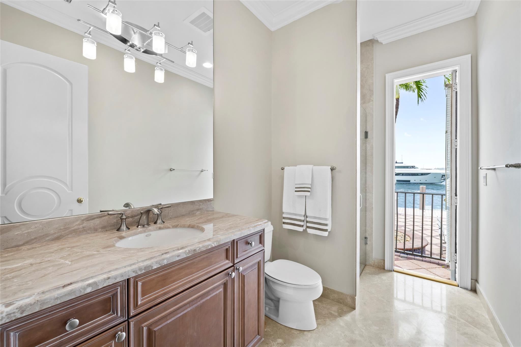 1965 SE 21st Avenue, Fort Lauderdale, FL 33316