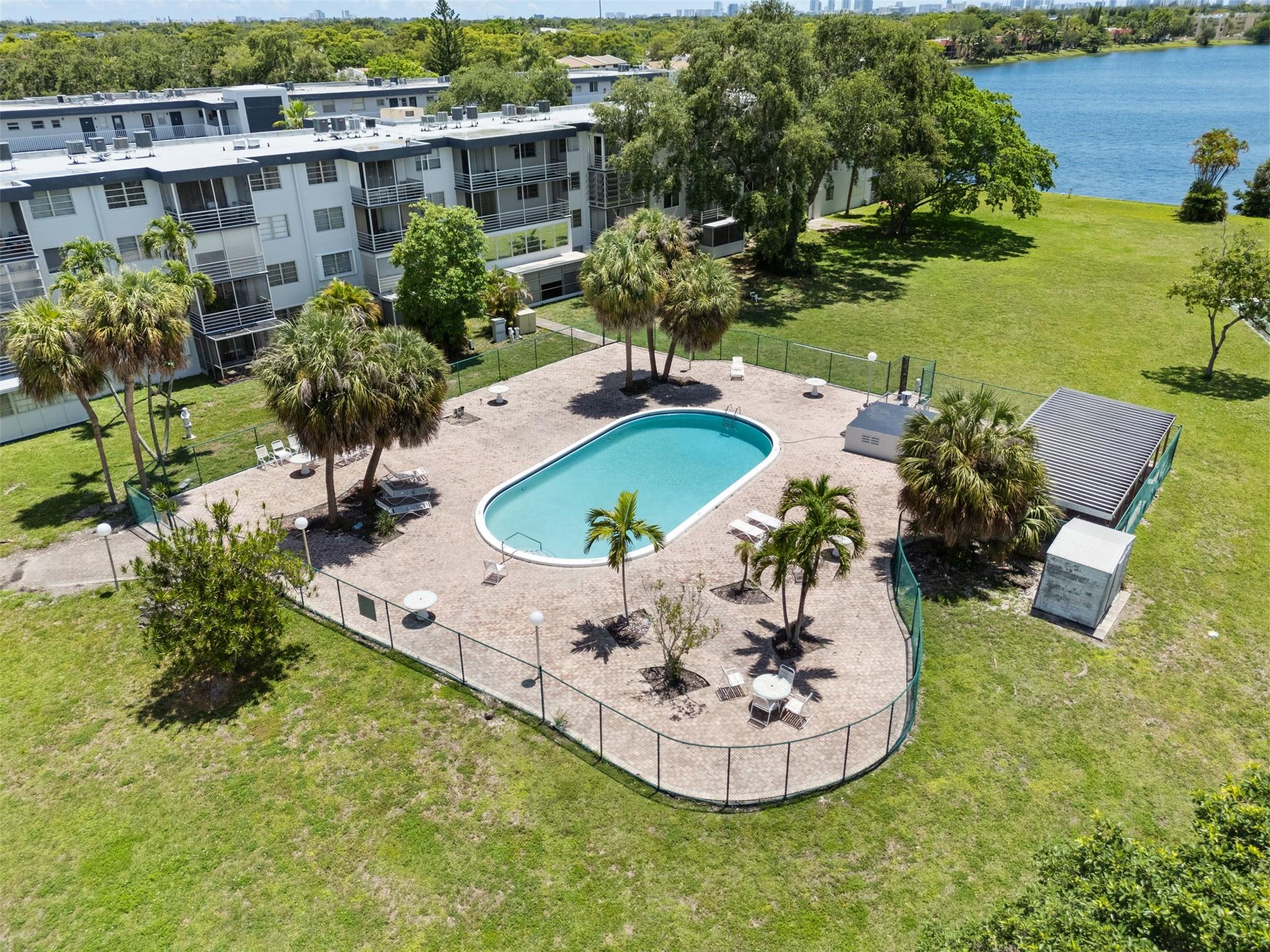 441 NE 195th Street 302, Miami, FL 33179