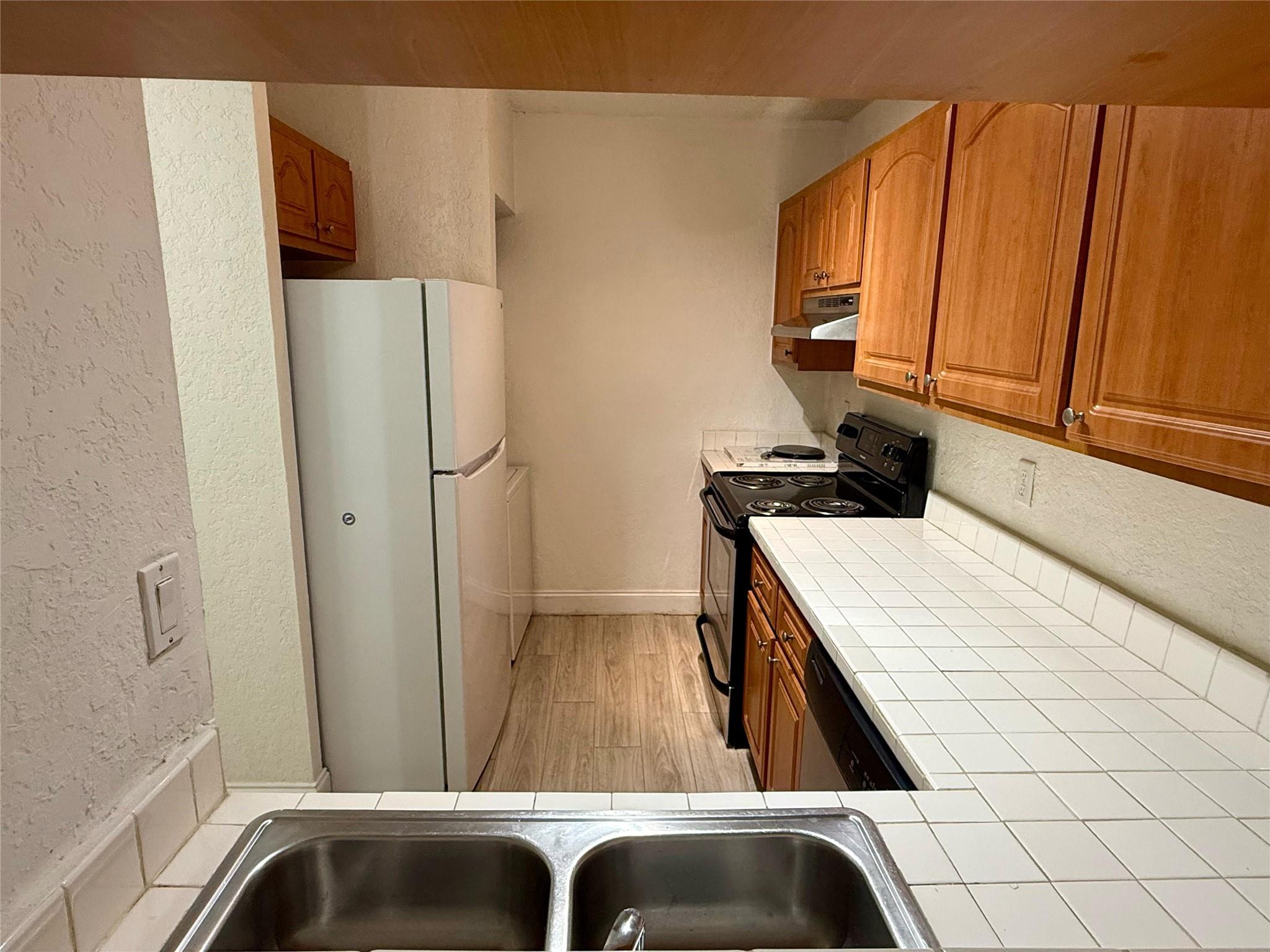 2646 Riverside Drive 2646, Coral Springs, FL 33065