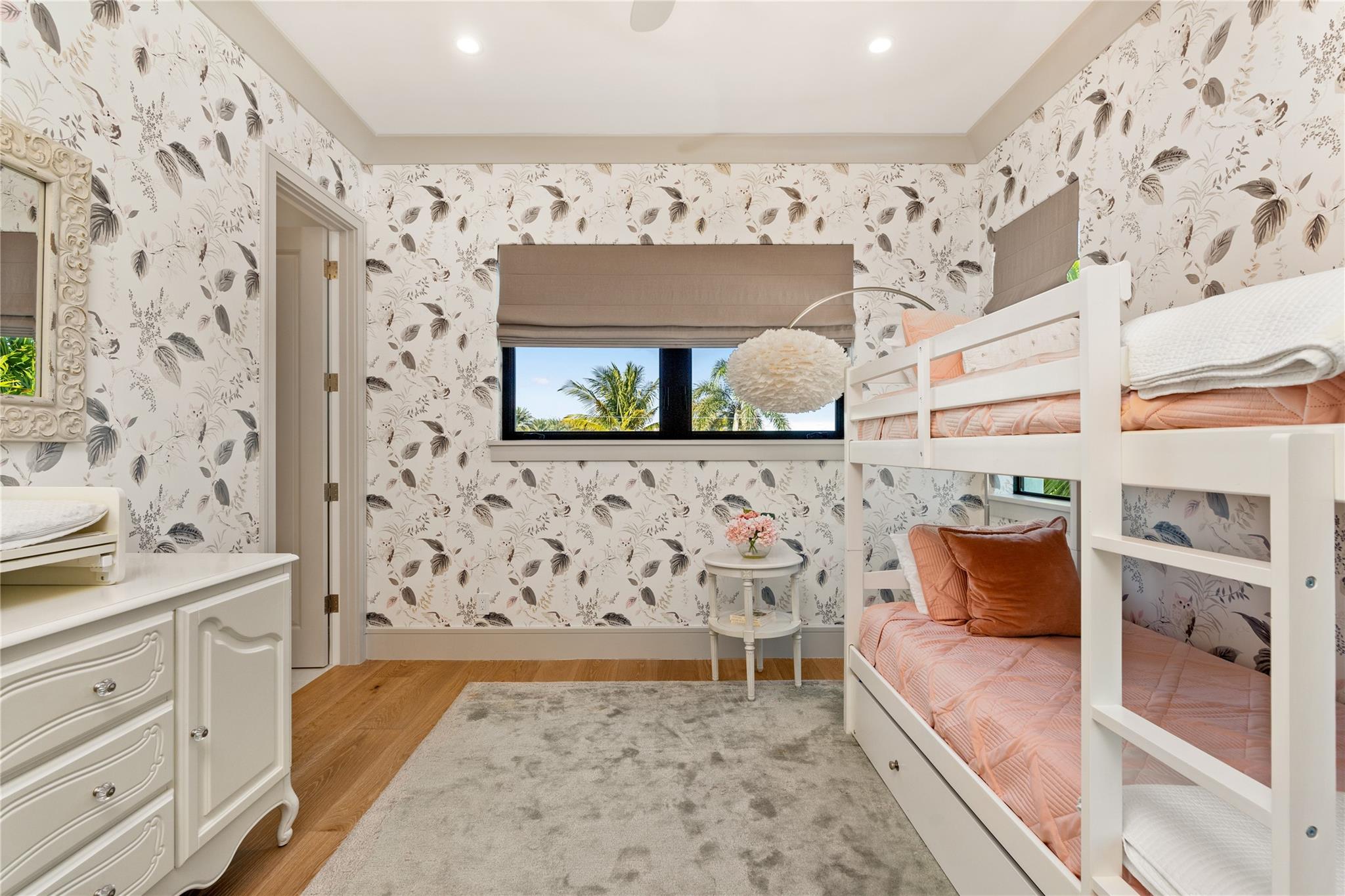 2300 NE 34th Court, Lighthouse Point, FL 33064