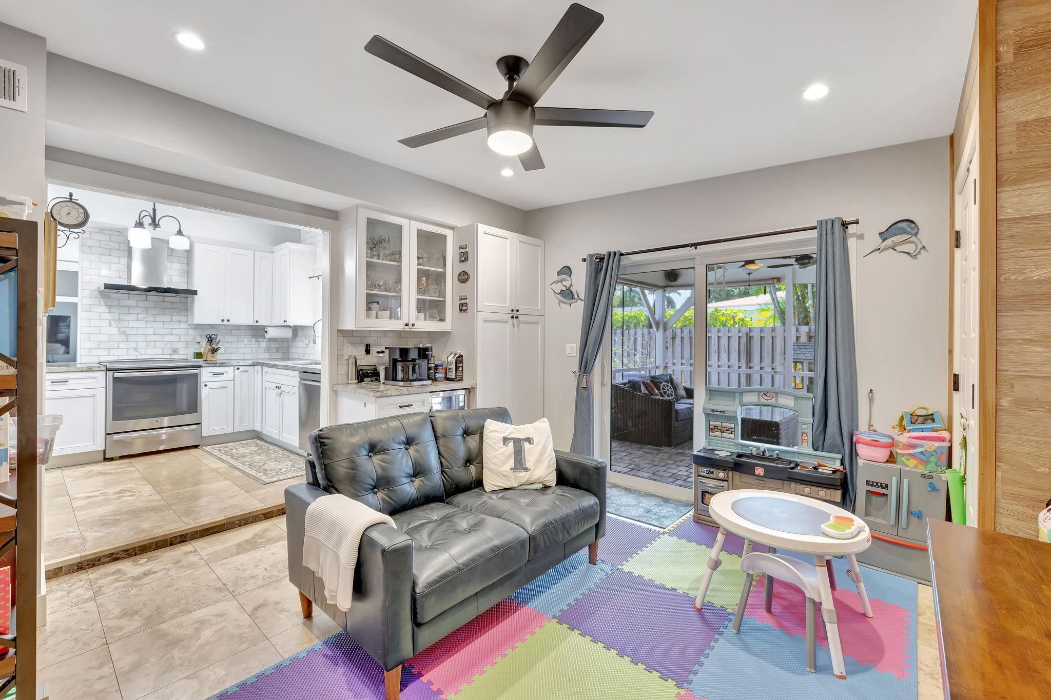 Photo for 1163 NE 3rd Avenue, Boca Raton, FL 33432 - Listing #FX-10500971 1163 NE 3rd Avenue, Boca Raton, FL 33432