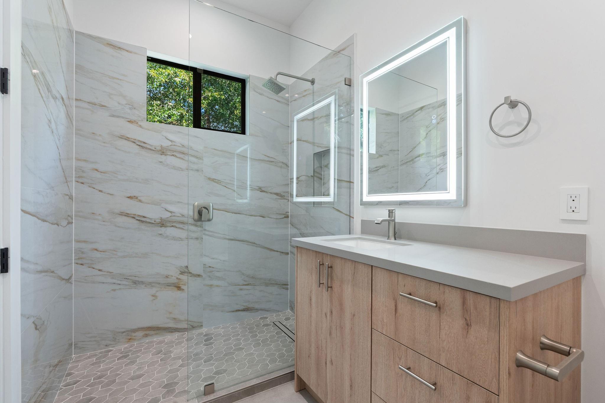 11861 NW 9 Street, Plantation, FL 33325