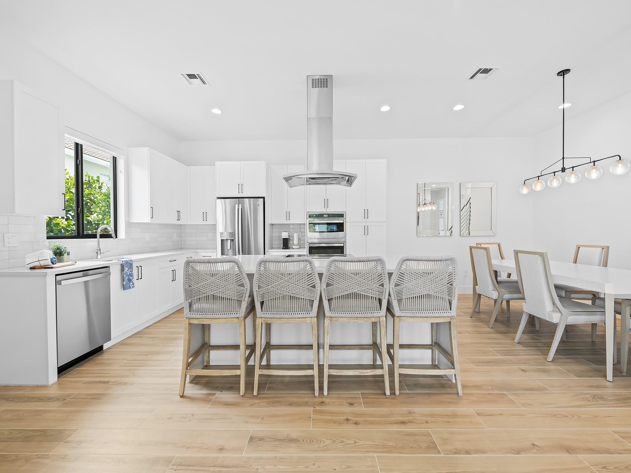 Photo for 1429 SW 23rd Court, Fort Lauderdale, FL 33315 - Listing #FX-10501339 1429 SW 23rd Court, Fort Lauderdale, FL 33315