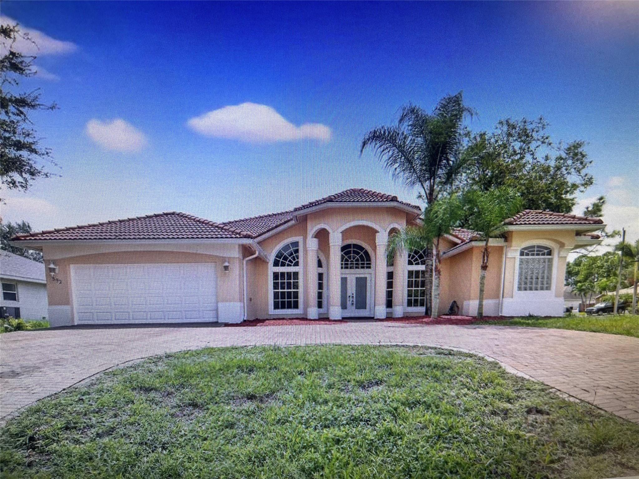 Photo for 392 SW Kane Avenue, Port Saint Lucie, FL 34953 - listing #FX-10535364 392 SW Kane Avenue, Port Saint Lucie, FL 34953