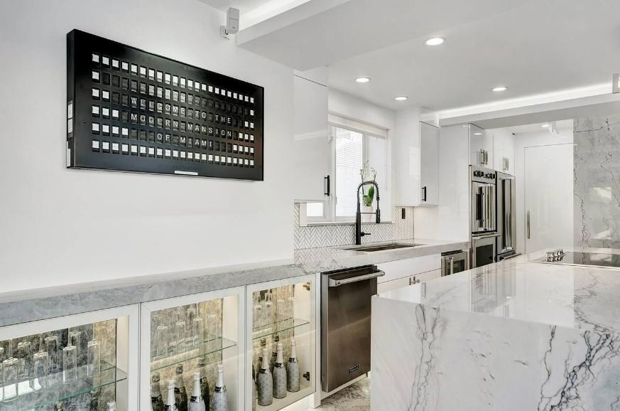 124 11th Street, Miami Beach, FL 33139